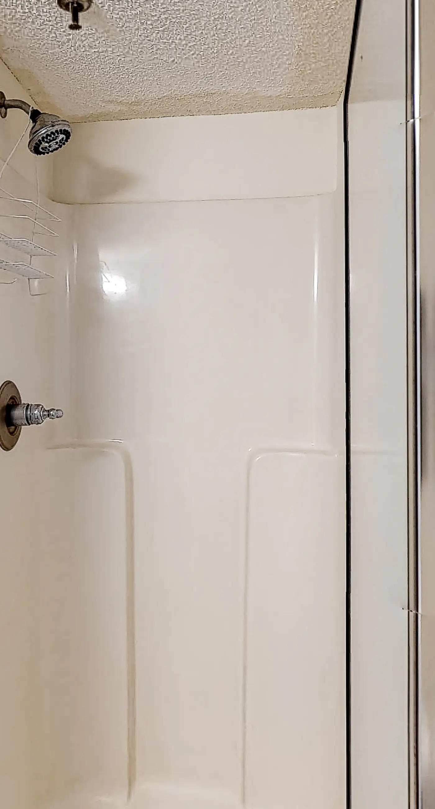 Second Floor Oceanfront Studio with Shared Pool, Ocean View, WiFi, & Central AC