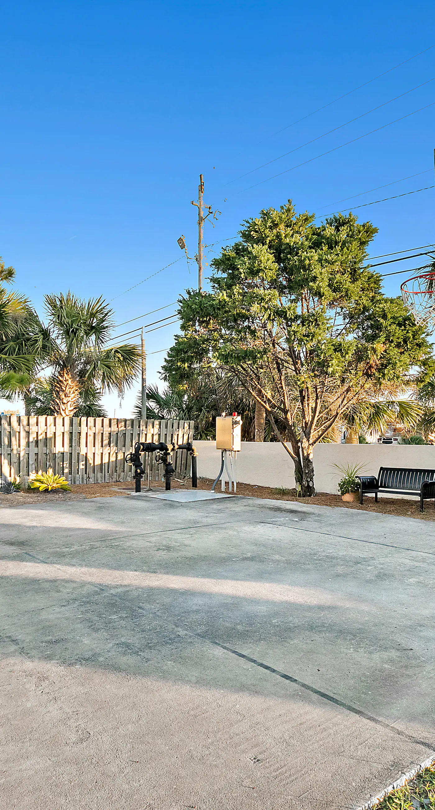 Second Floor Oceanfront Studio with Shared Pool, Ocean View, WiFi, & Central AC