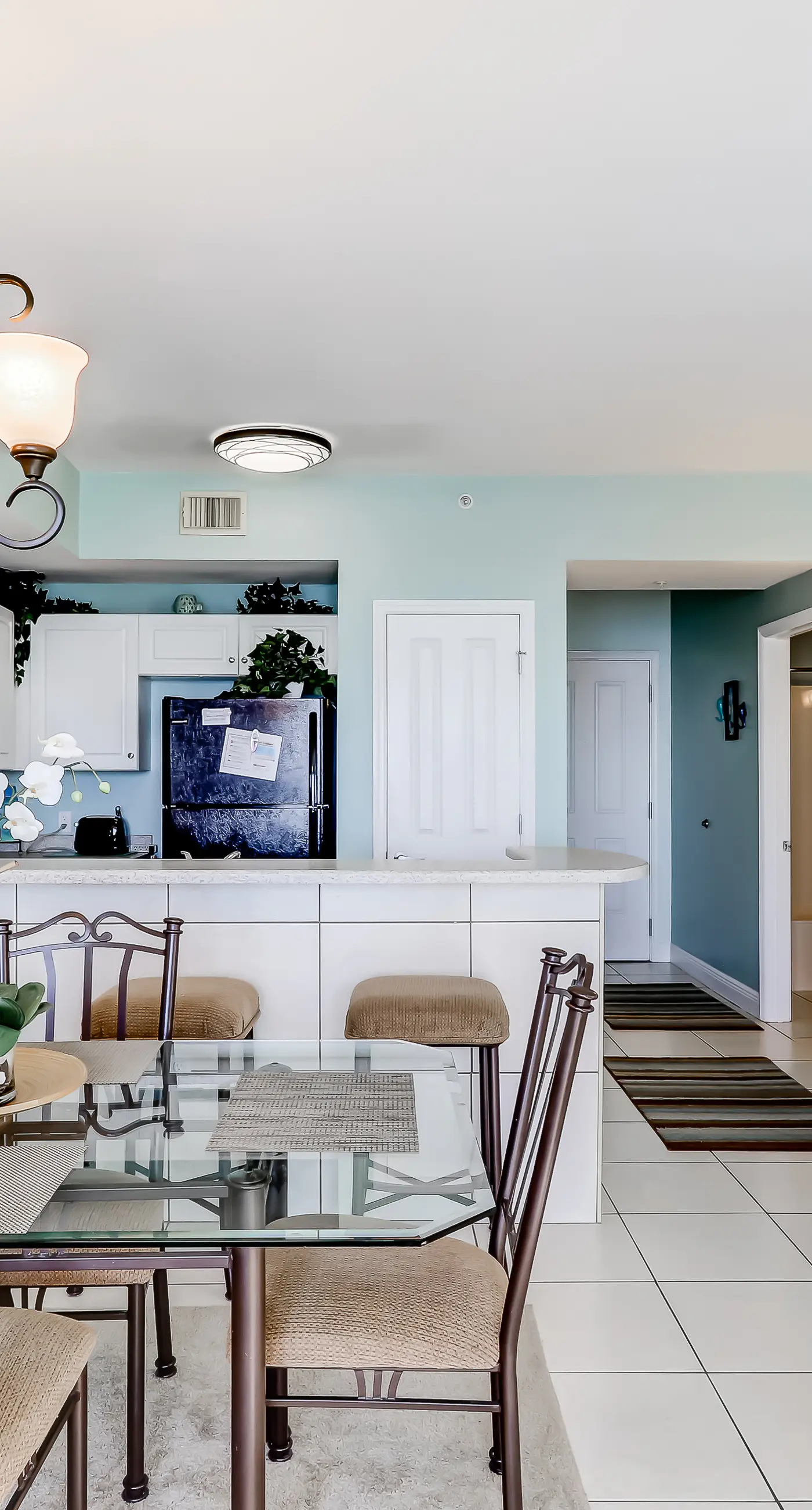 Gulf-front penthouse condo with pool, hot tub, fitness room, & beach access