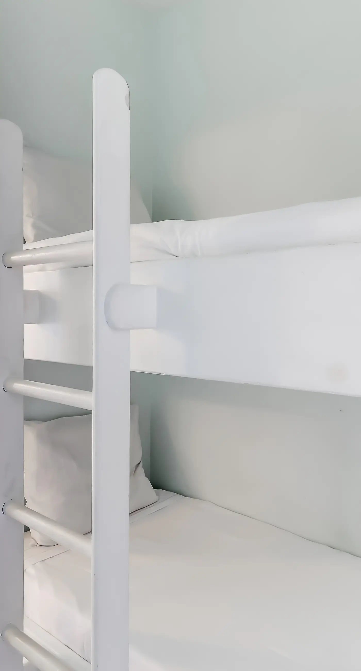 Gulf-front penthouse condo with pool, hot tub, fitness room, & beach access