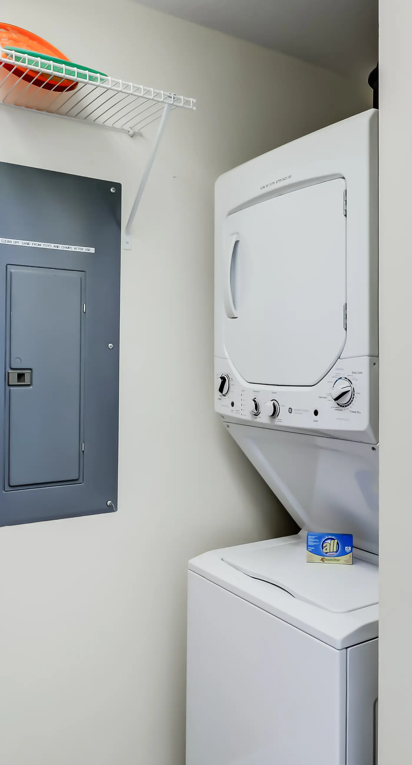 Gulf-front penthouse condo with pool, hot tub, fitness room, & beach access