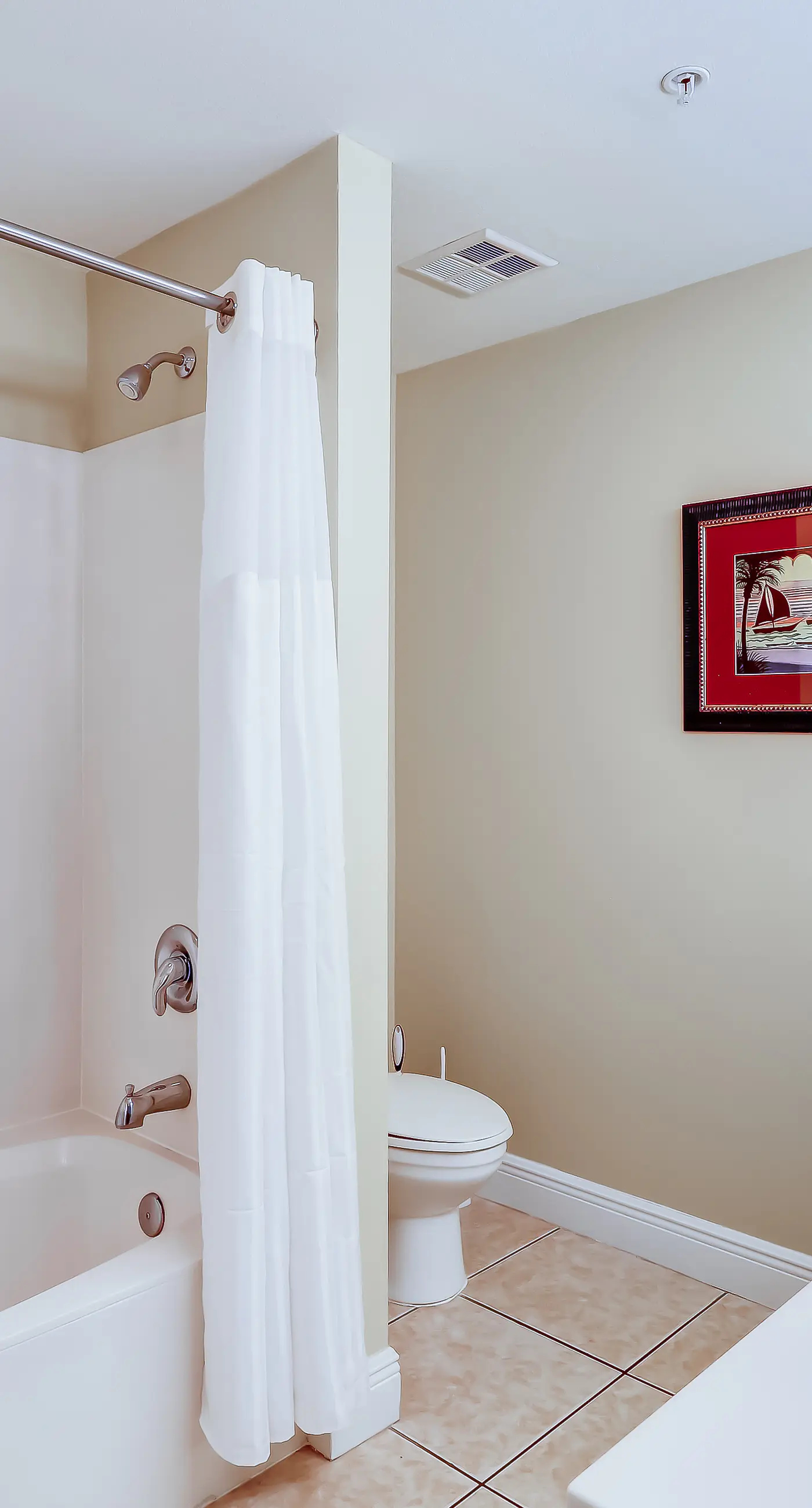 Eclectic gulf front condo with free WiFI, two pools, hot tub, & easy beach access