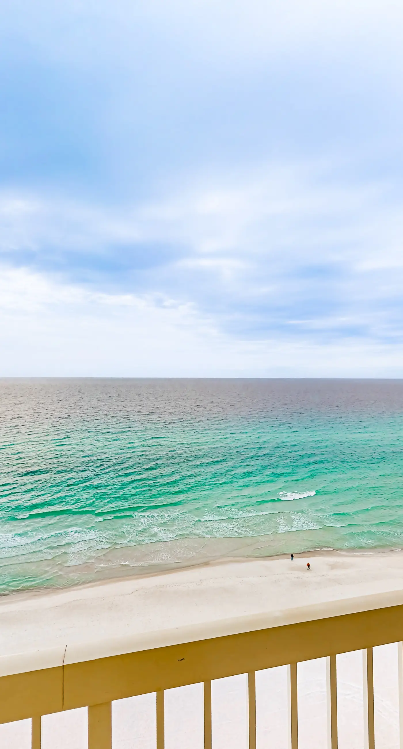 Deluxe Condo Unit! Master BR on Gulf side, Double long Balcony & Guestroom