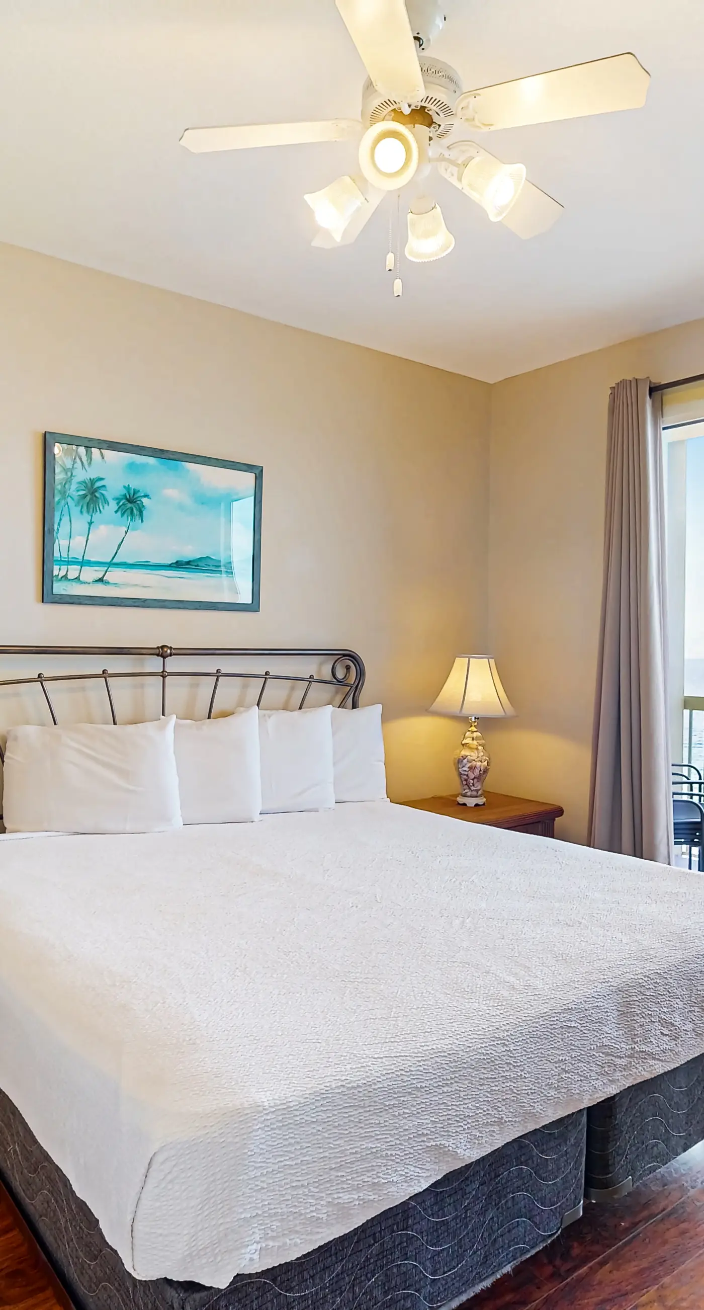 Deluxe Condo Unit! Master BR on Gulf side, Double long Balcony & Guestroom