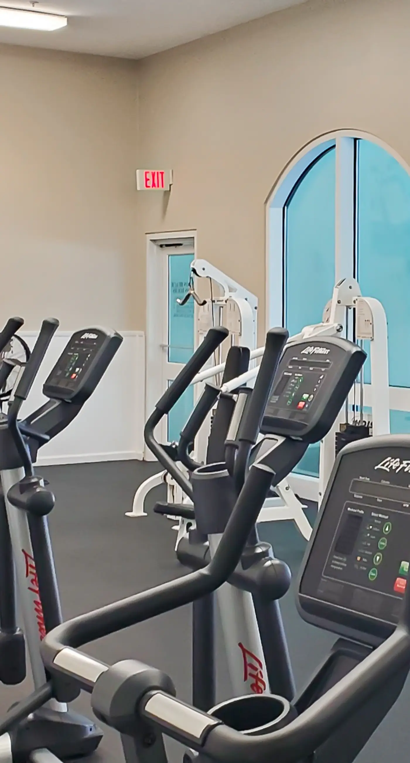 Deluxe Condo Unit! Master BR on Gulf side, Double long Balcony & Guestroom