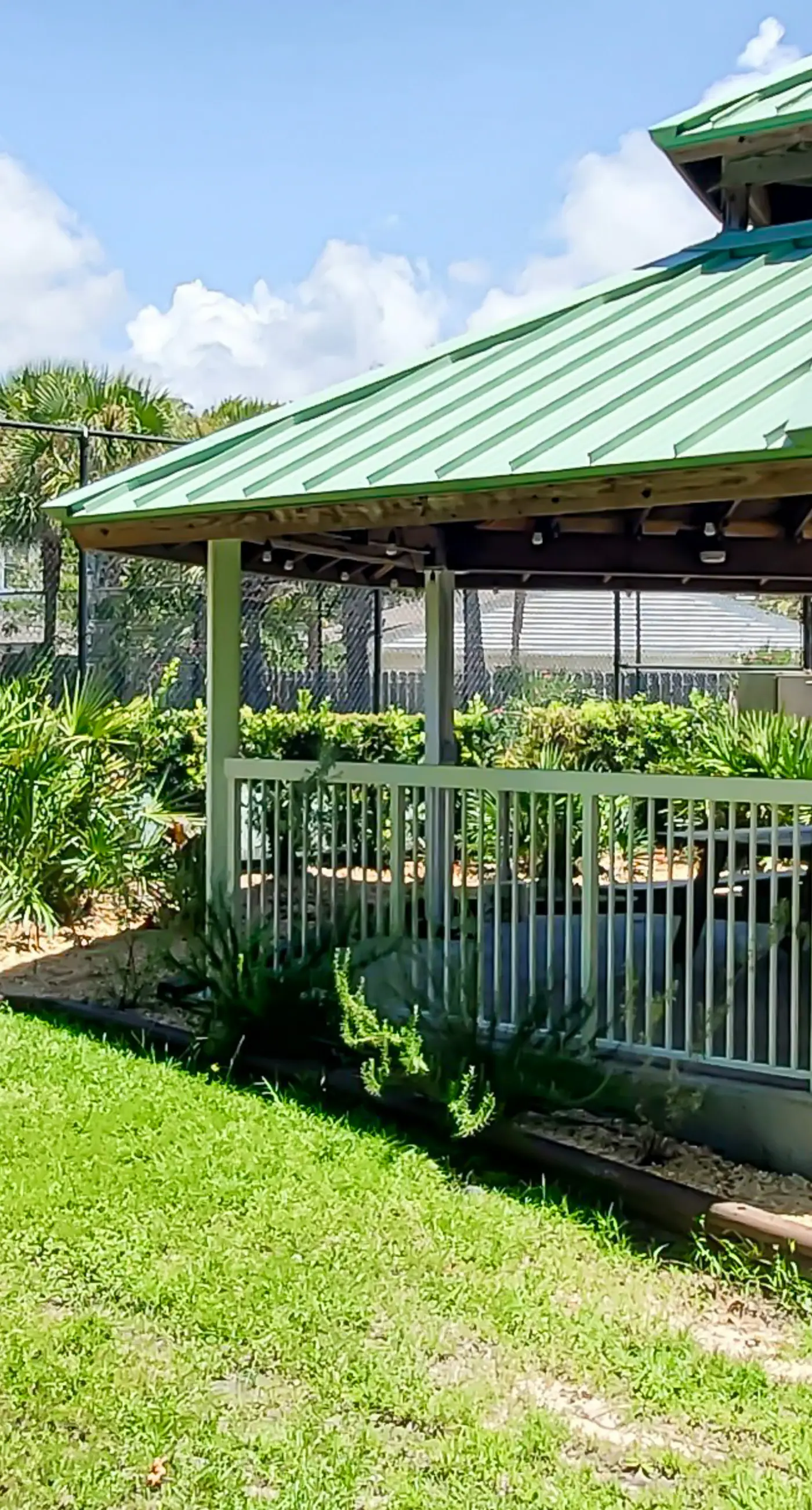 Deluxe Condo Unit! Master BR on Gulf side, Double long Balcony & Guestroom