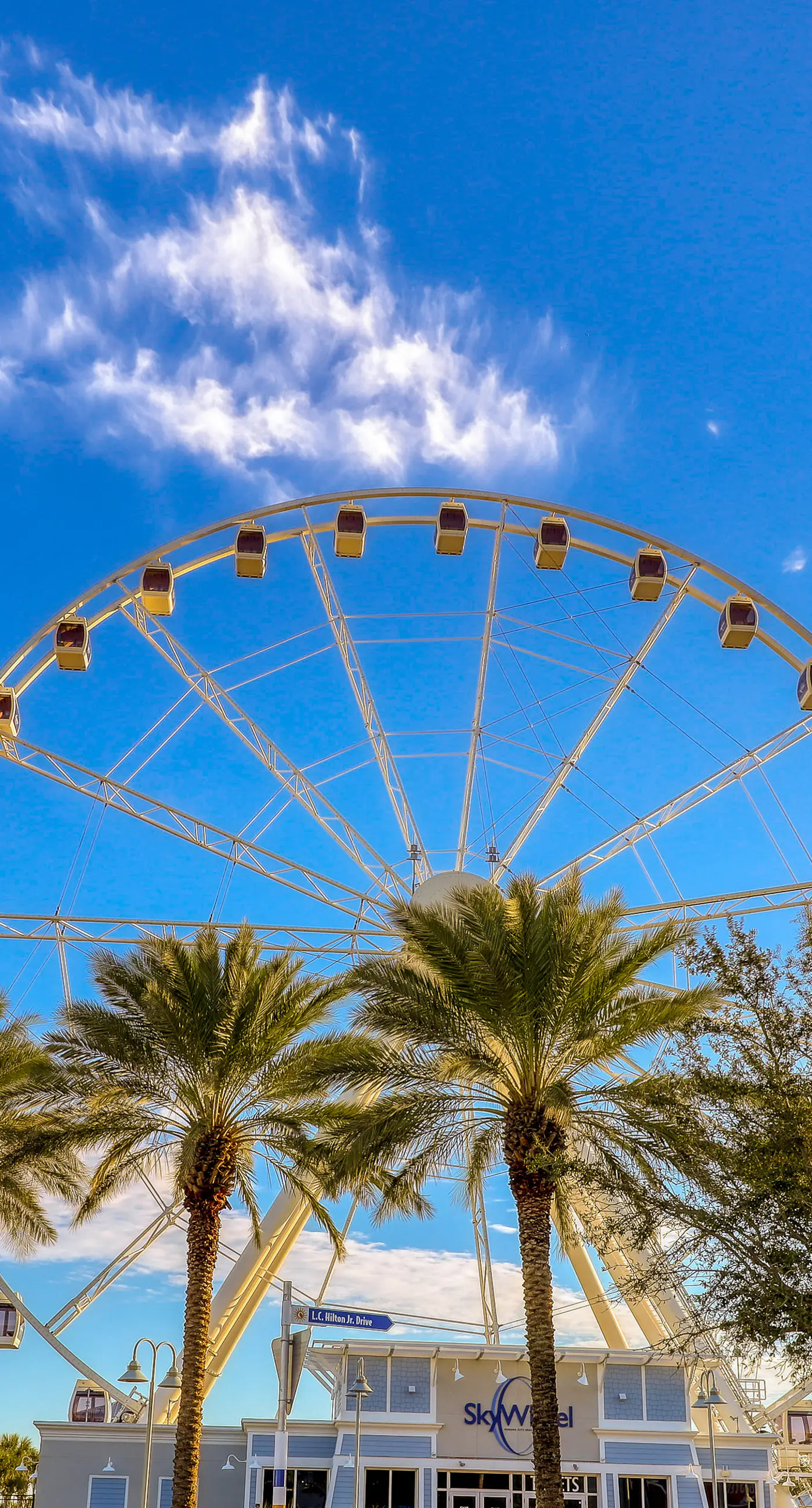 Deluxe Condo Unit! Master BR on Gulf side, Double long Balcony & Guestroom