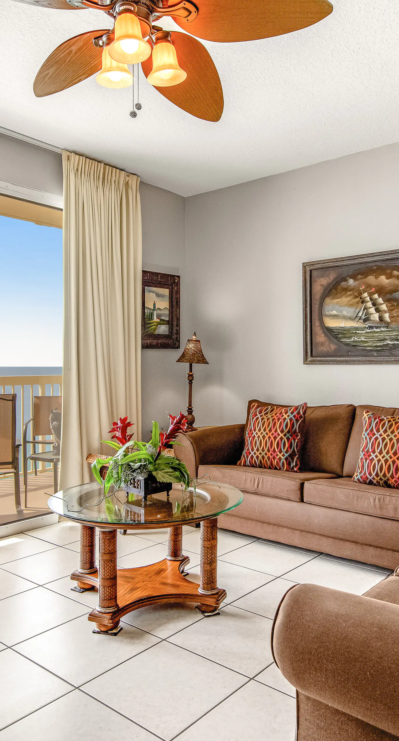 Charming oceanfront condo w/ Gulf view, shared pools & hot tub, & beach access