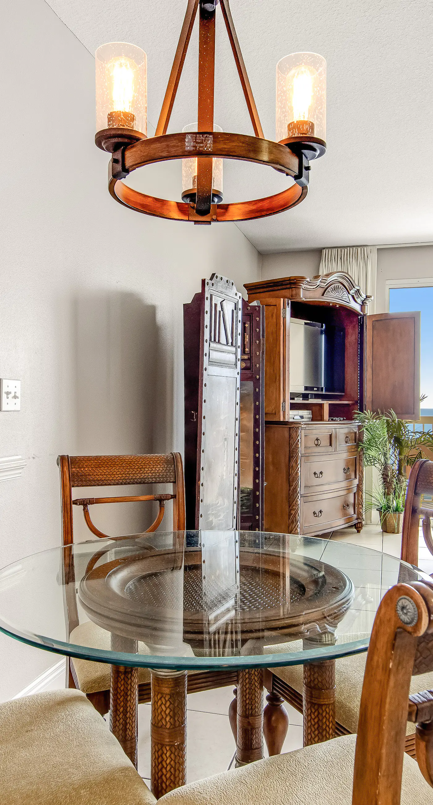 Charming oceanfront condo w/ Gulf view, shared pools & hot tub, & beach access