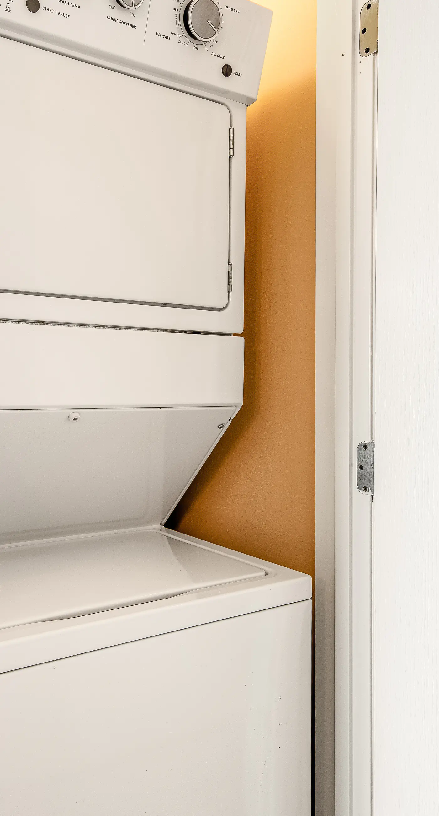 Charming oceanfront condo w/ Gulf view, shared pools & hot tub, & beach access