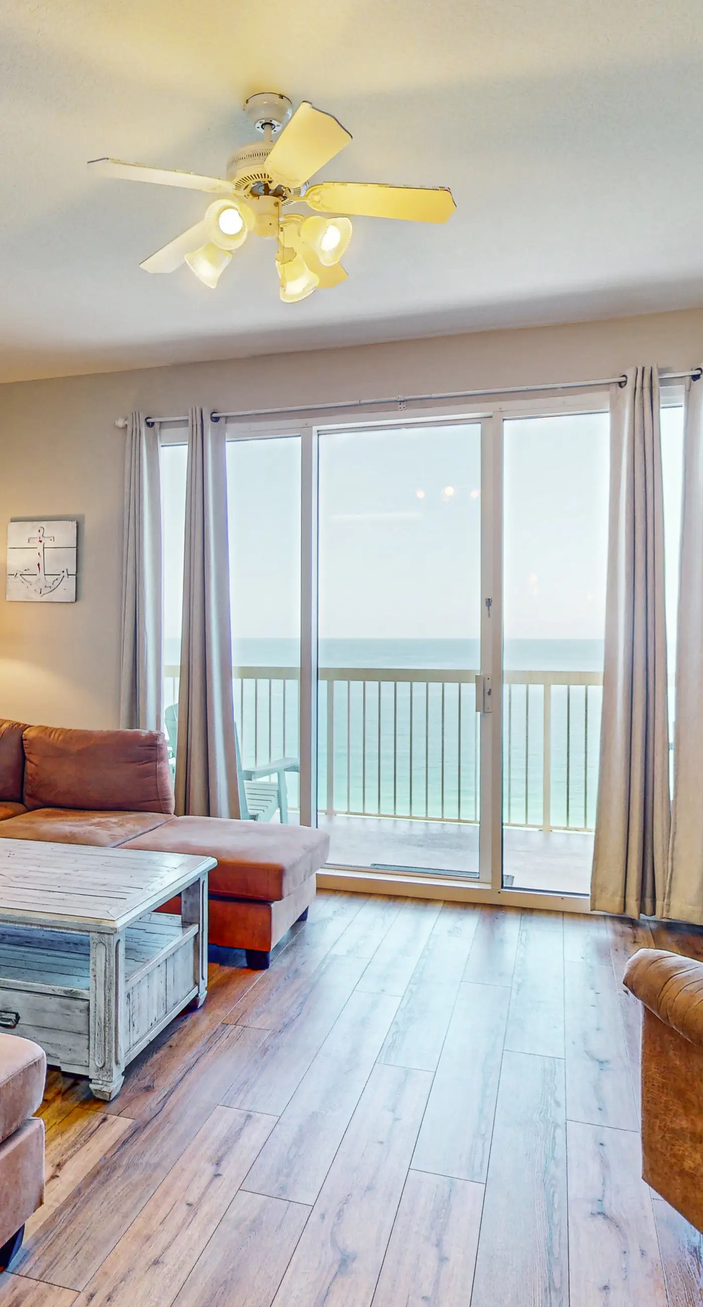 Beachy oceanfront condo w/ beach access, shared pools and hot tub, & free WiFi