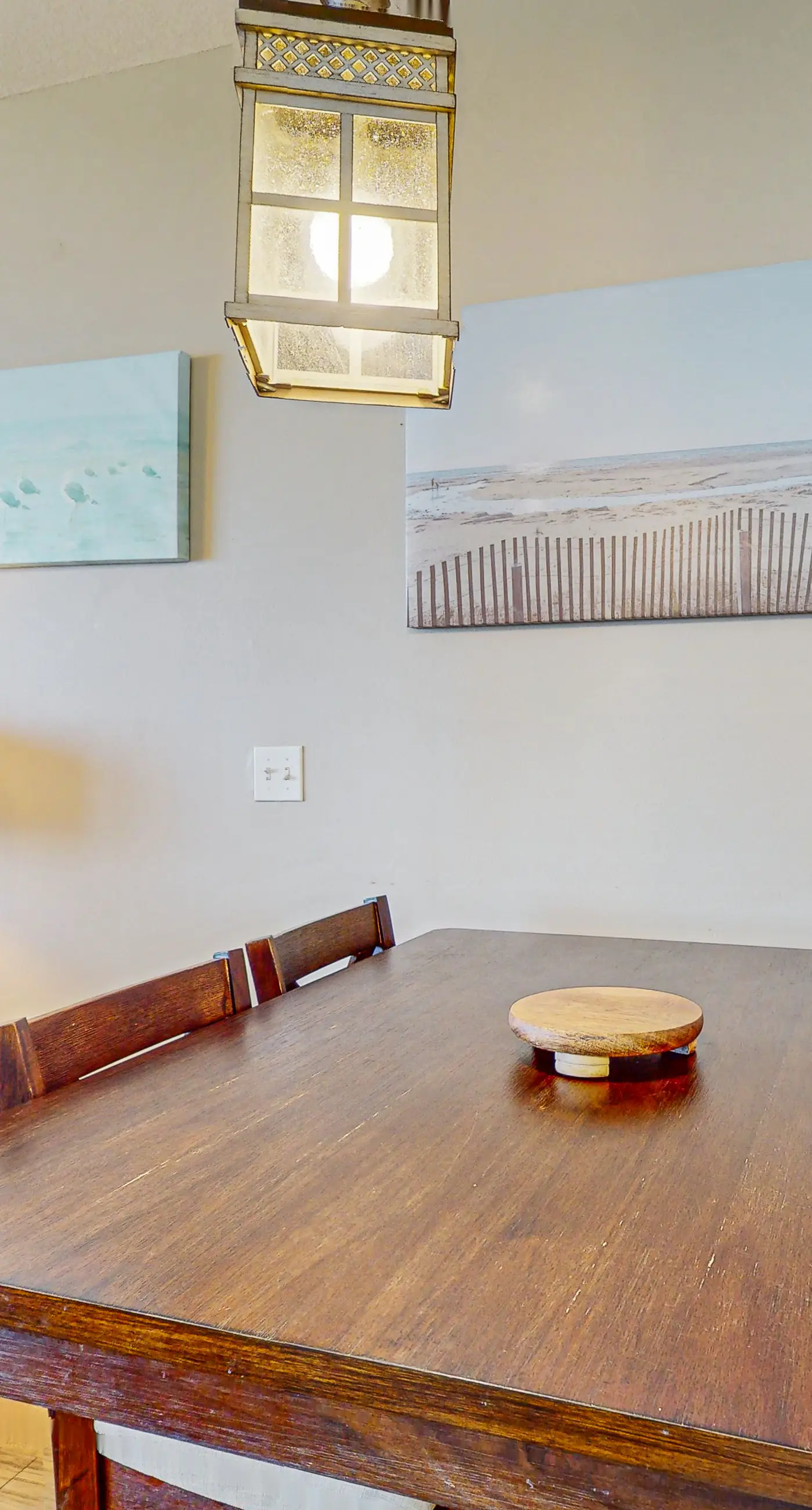 Beachy oceanfront condo w/ beach access, shared pools and hot tub, & free WiFi