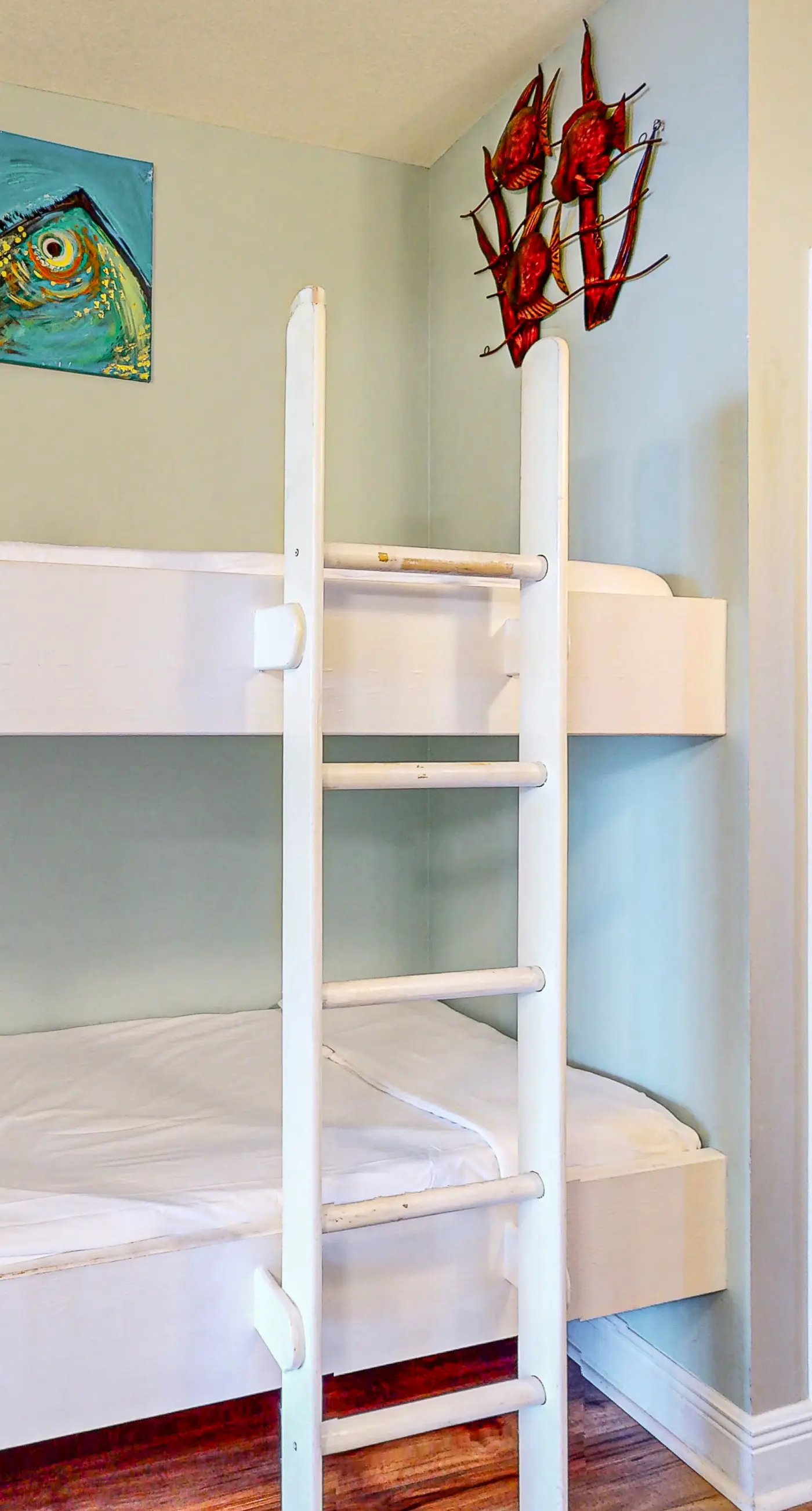 Beachy oceanfront condo w/ beach access, shared pools and hot tub, & free WiFi