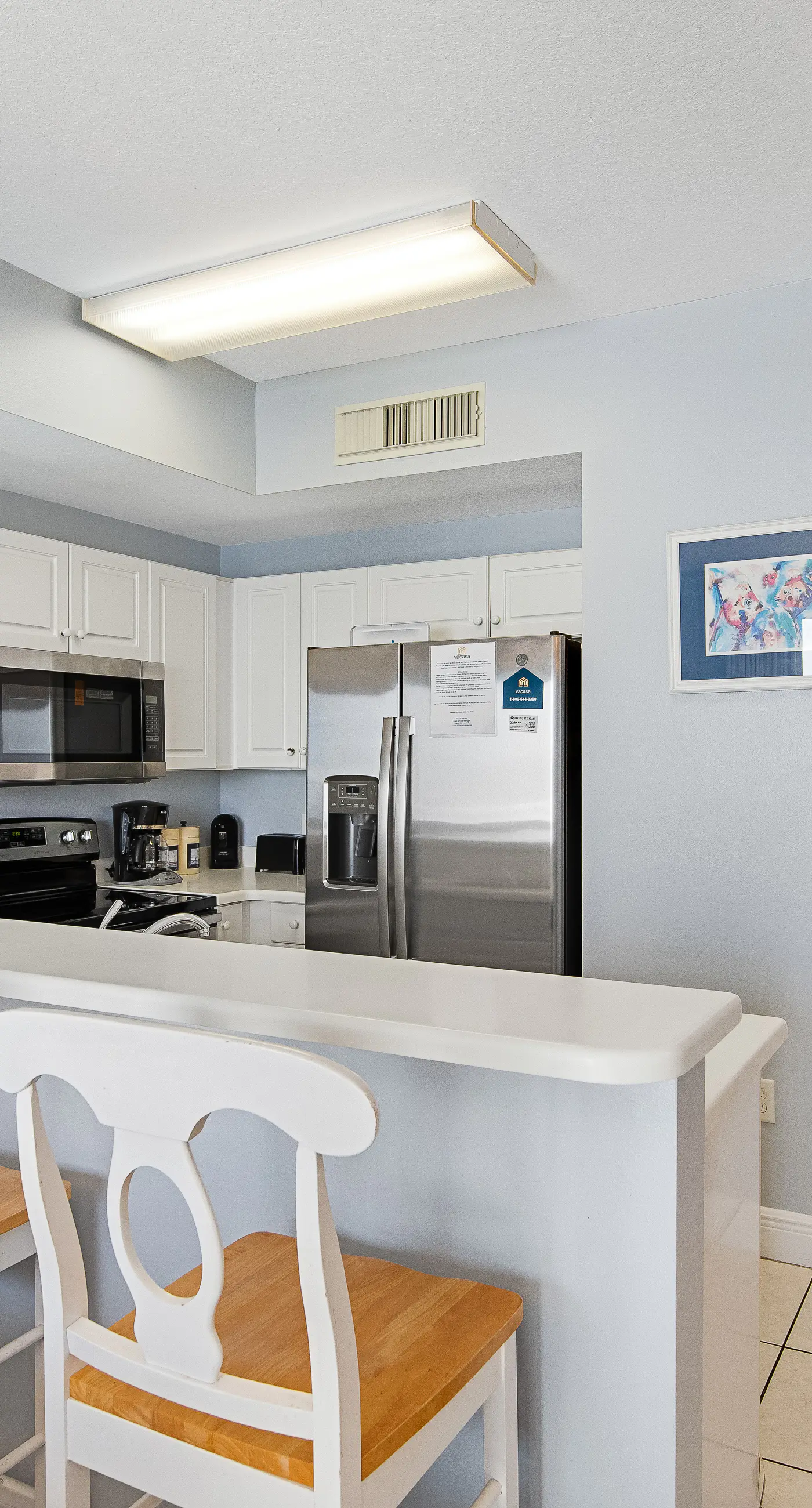 Sunny oceanfront condo w/ two shared pools, hot tub - walk to the beach