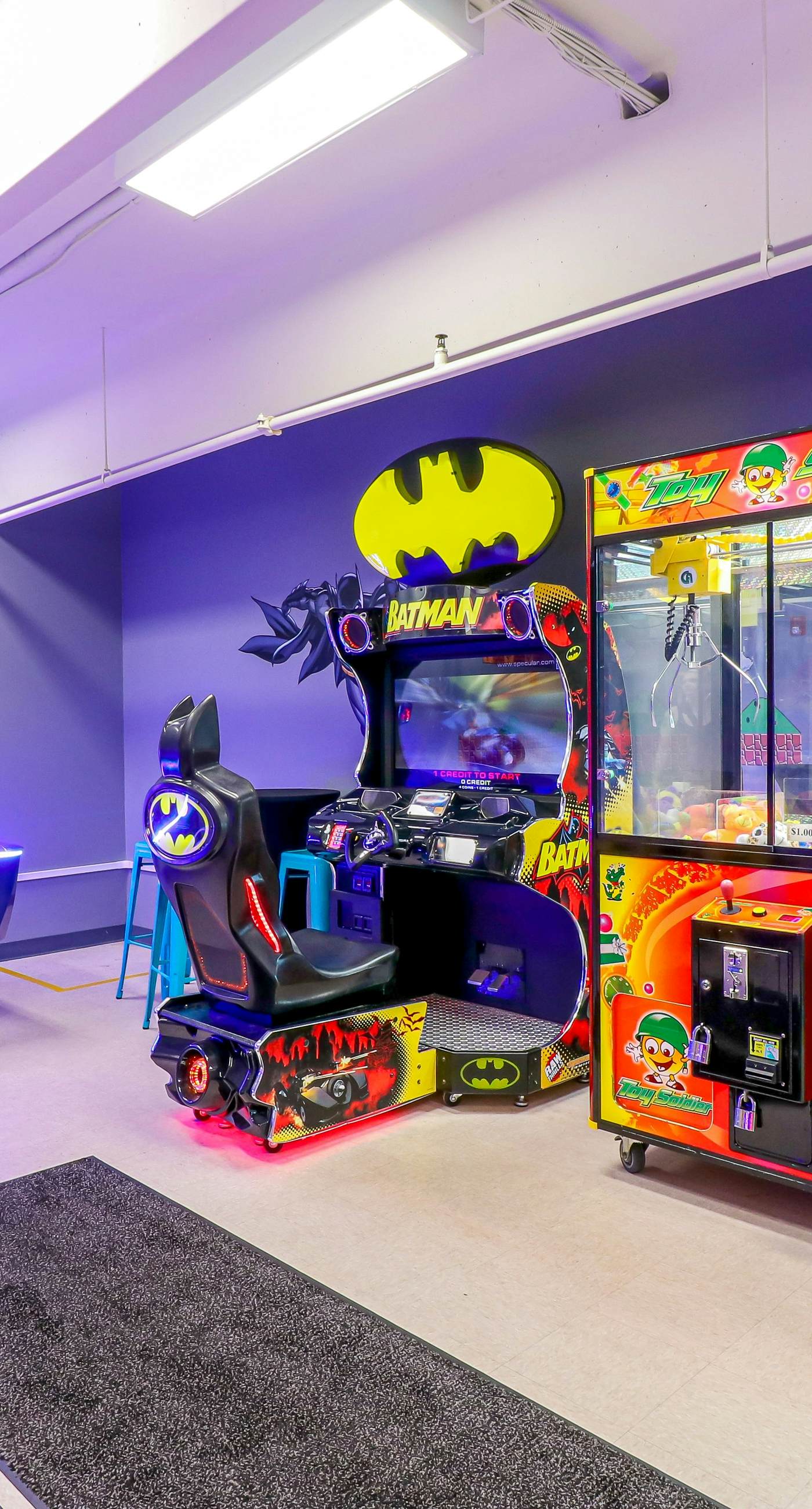 Beachfront 16th-floor condo with Gulf views, pool, game room, balcony, gym, W&D