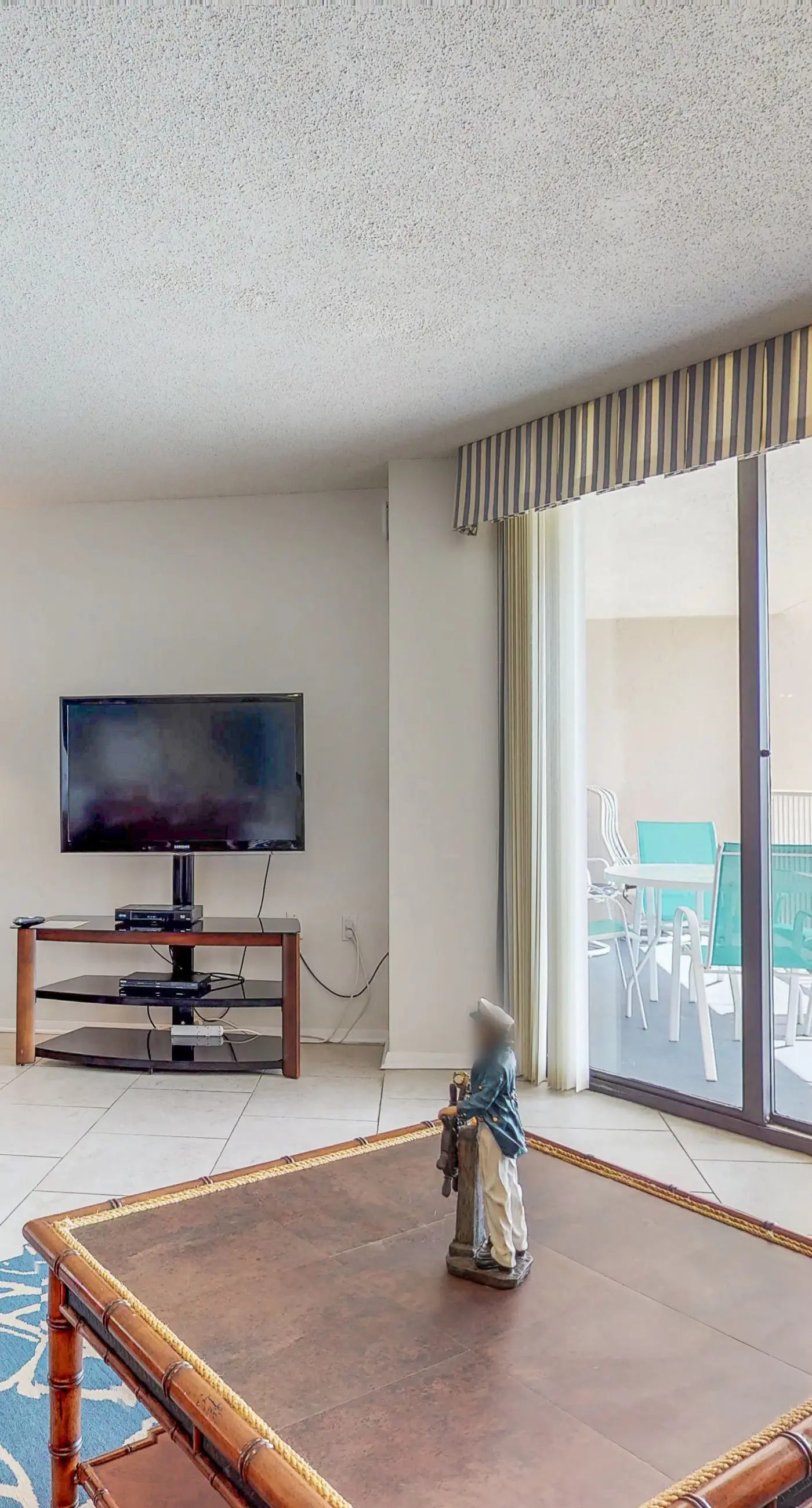 Gulf-front condo with view, 3 resort pools, tennis & 1,500 ft of resort beachfront