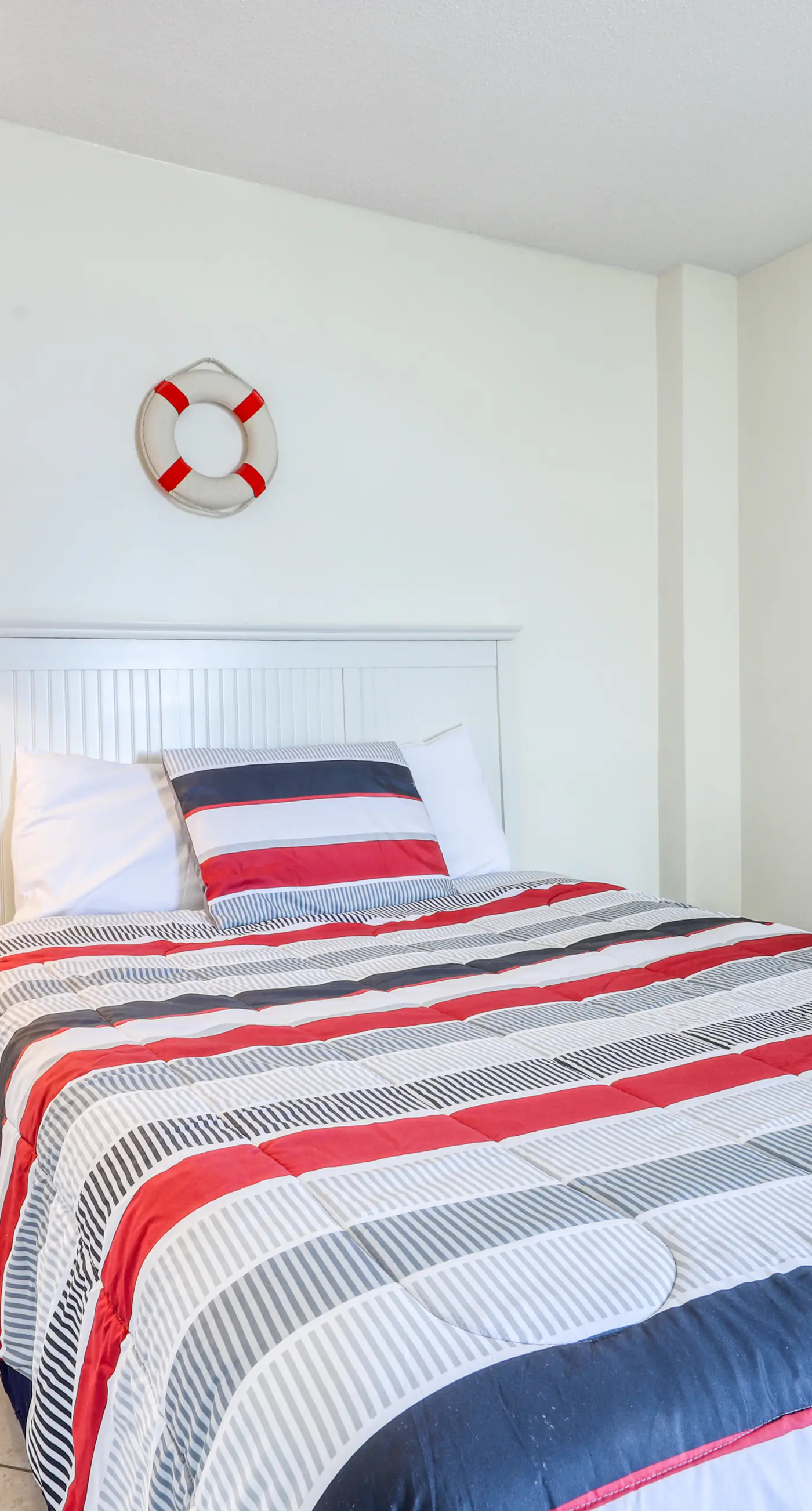 Gulf-front condo with view, 3 resort pools, tennis & 1,500 ft of resort beachfront