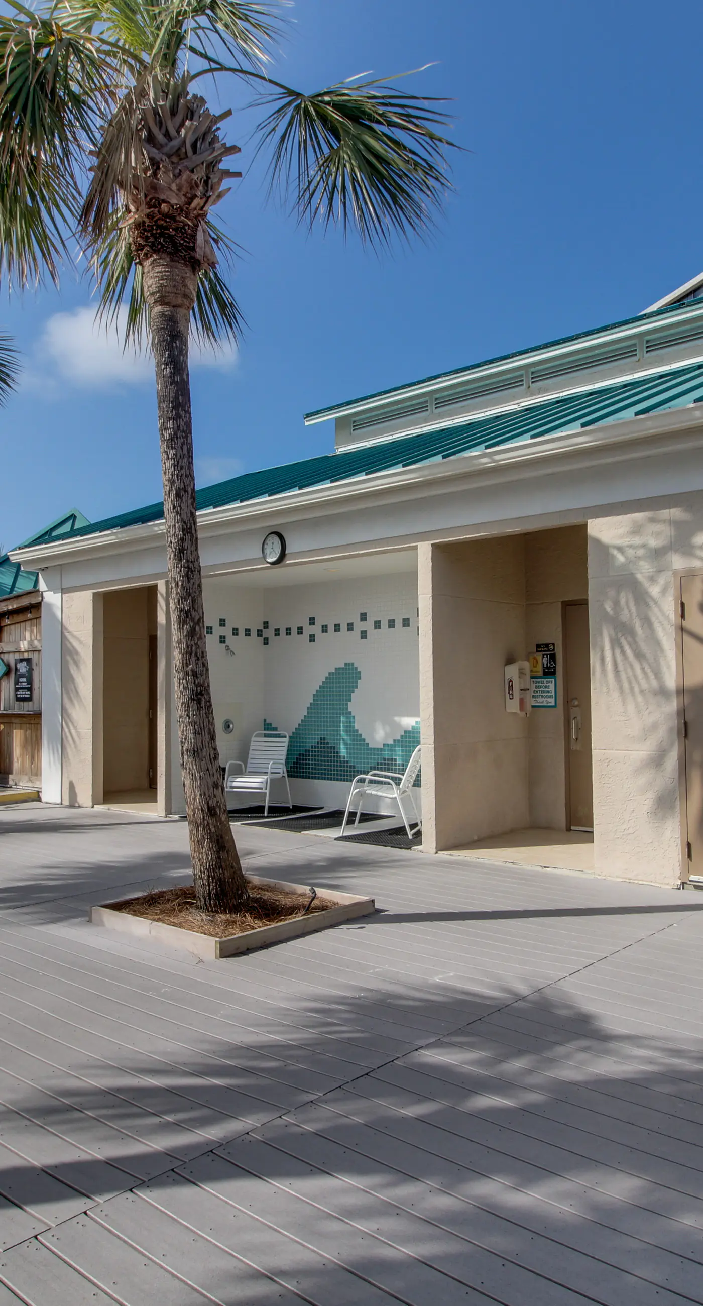 Gulf-front condo with view, 3 resort pools, tennis & 1,500 ft of resort beachfront