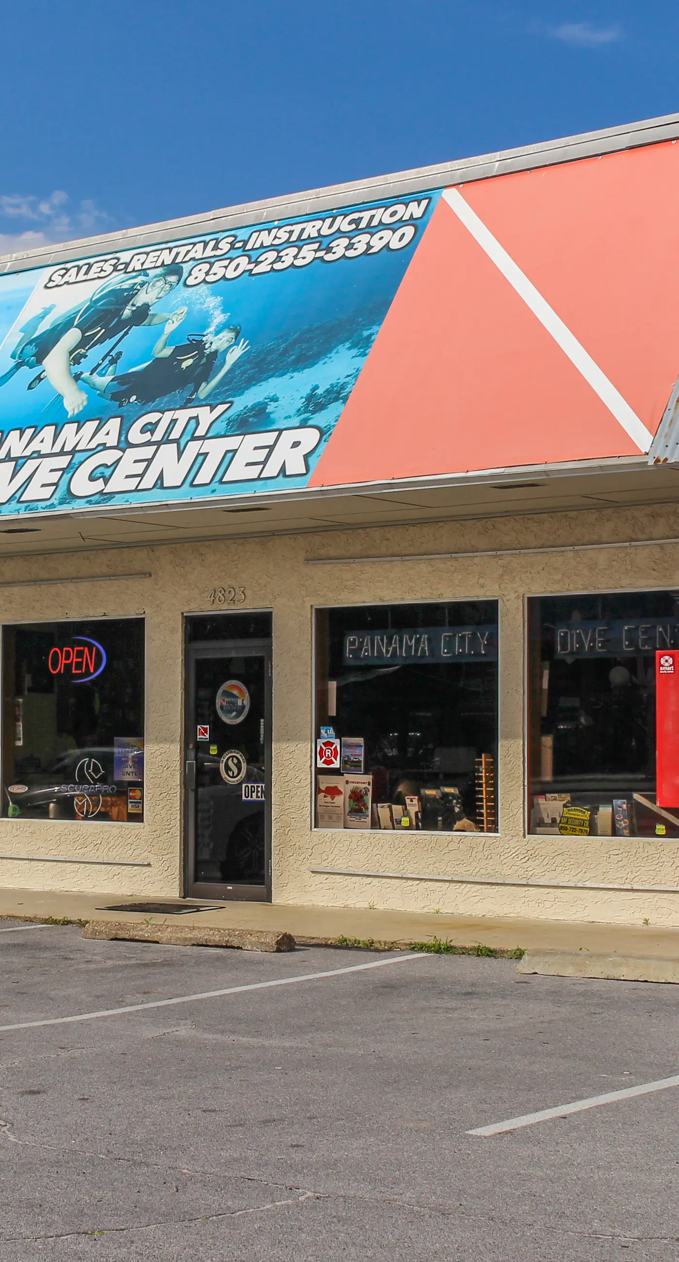 Gulf-front condo with view, 3 resort pools, tennis & 1,500 ft of resort beachfront