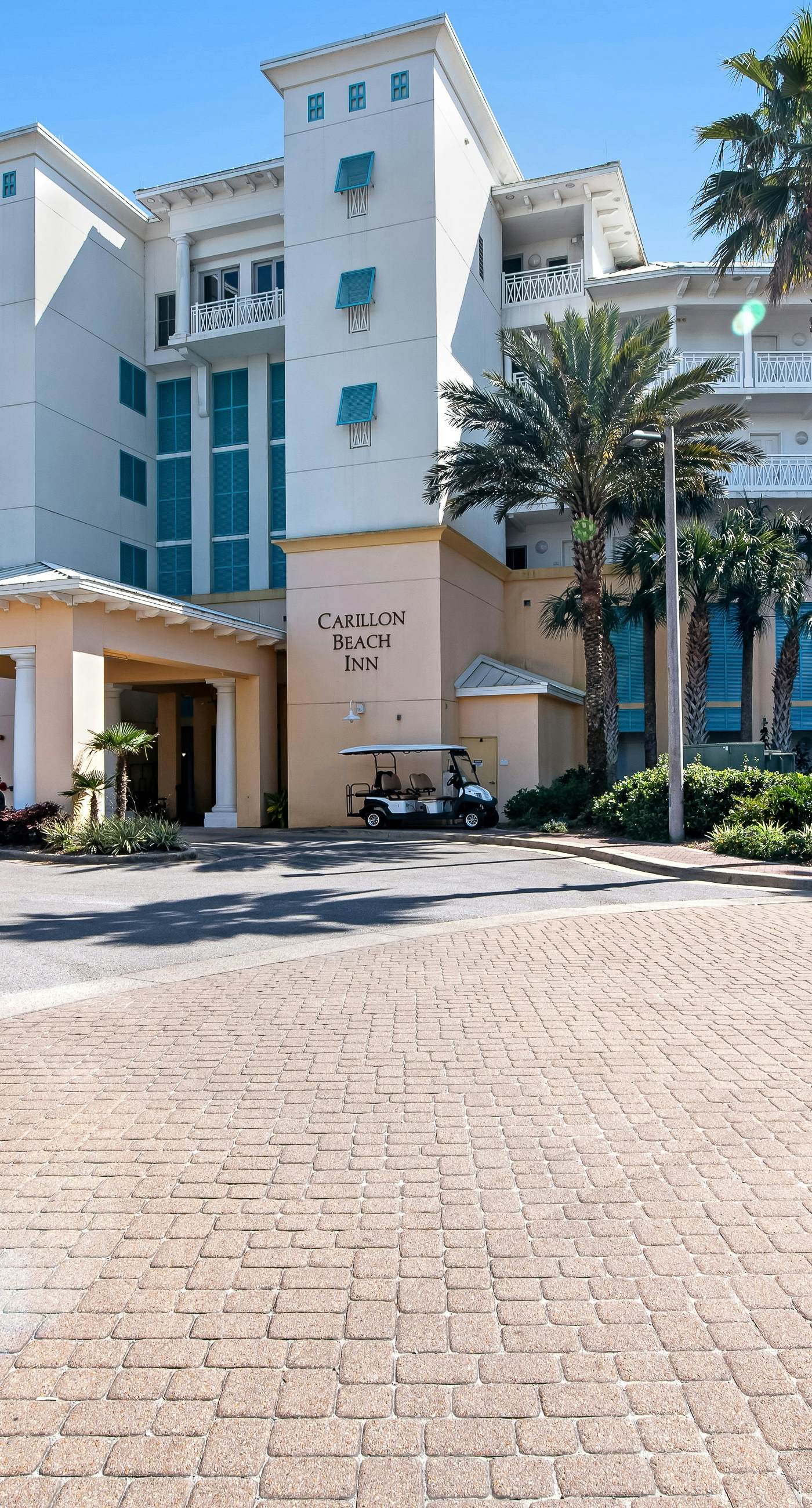 Sunset-view dog-friendly condo w/ balcony overlooking water, beach access, pool & hot tub