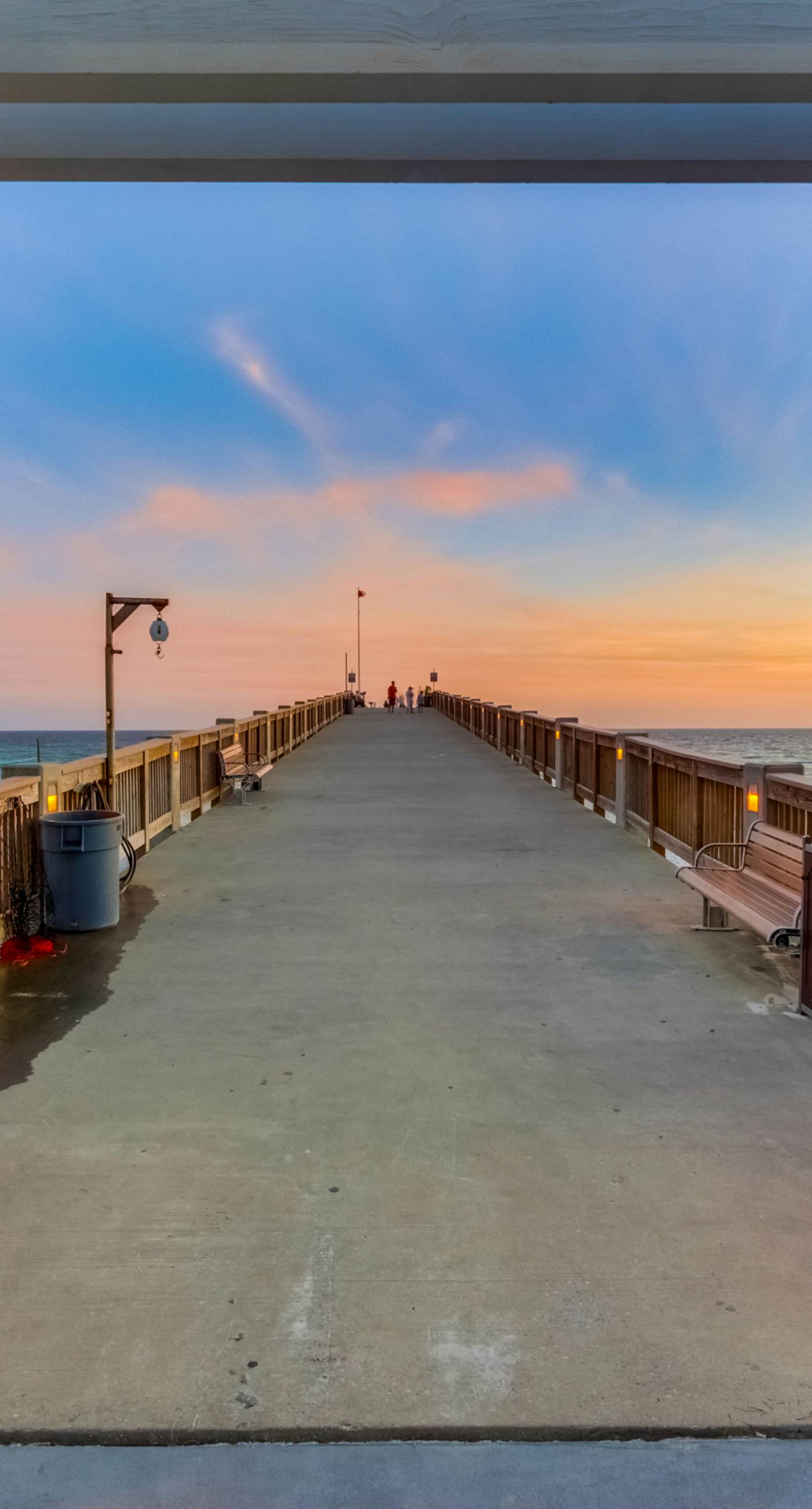 Stunning lake-view condo with private balcony, pools, hot tub, & private beach