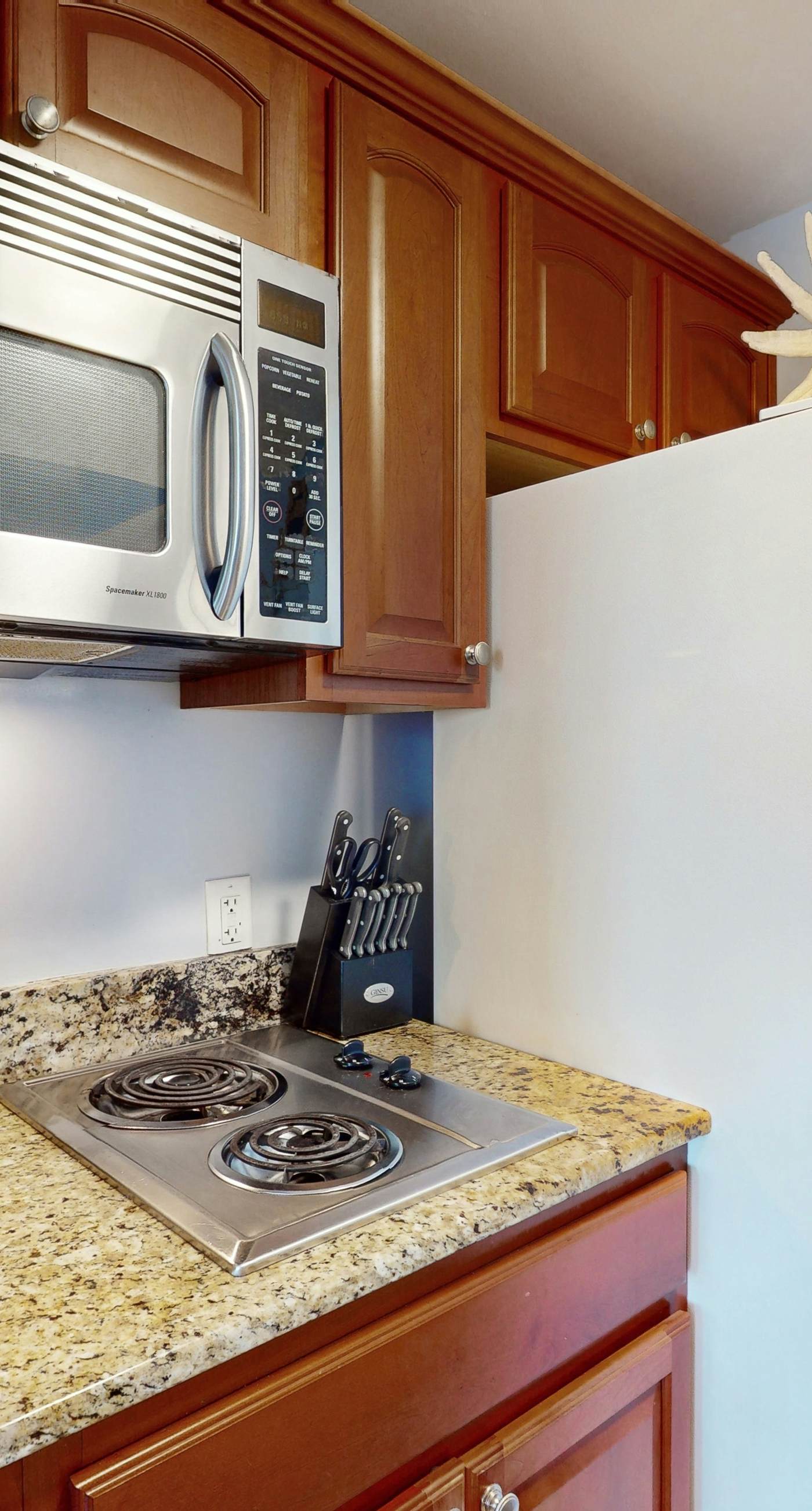 Boutique studio walking distance to the Gulf- resort pools & amenities