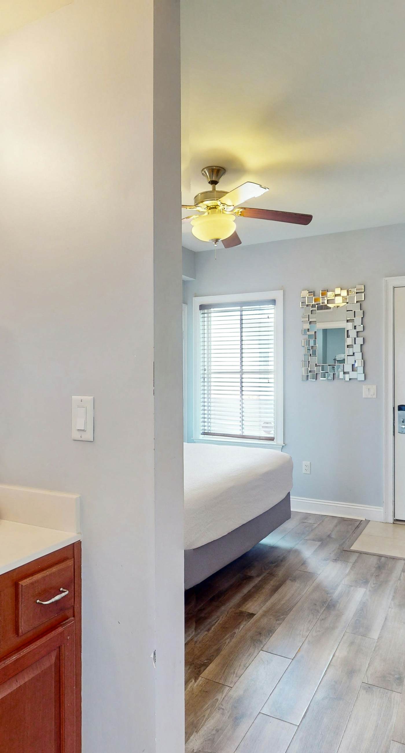 Boutique studio walking distance to the Gulf- resort pools & amenities