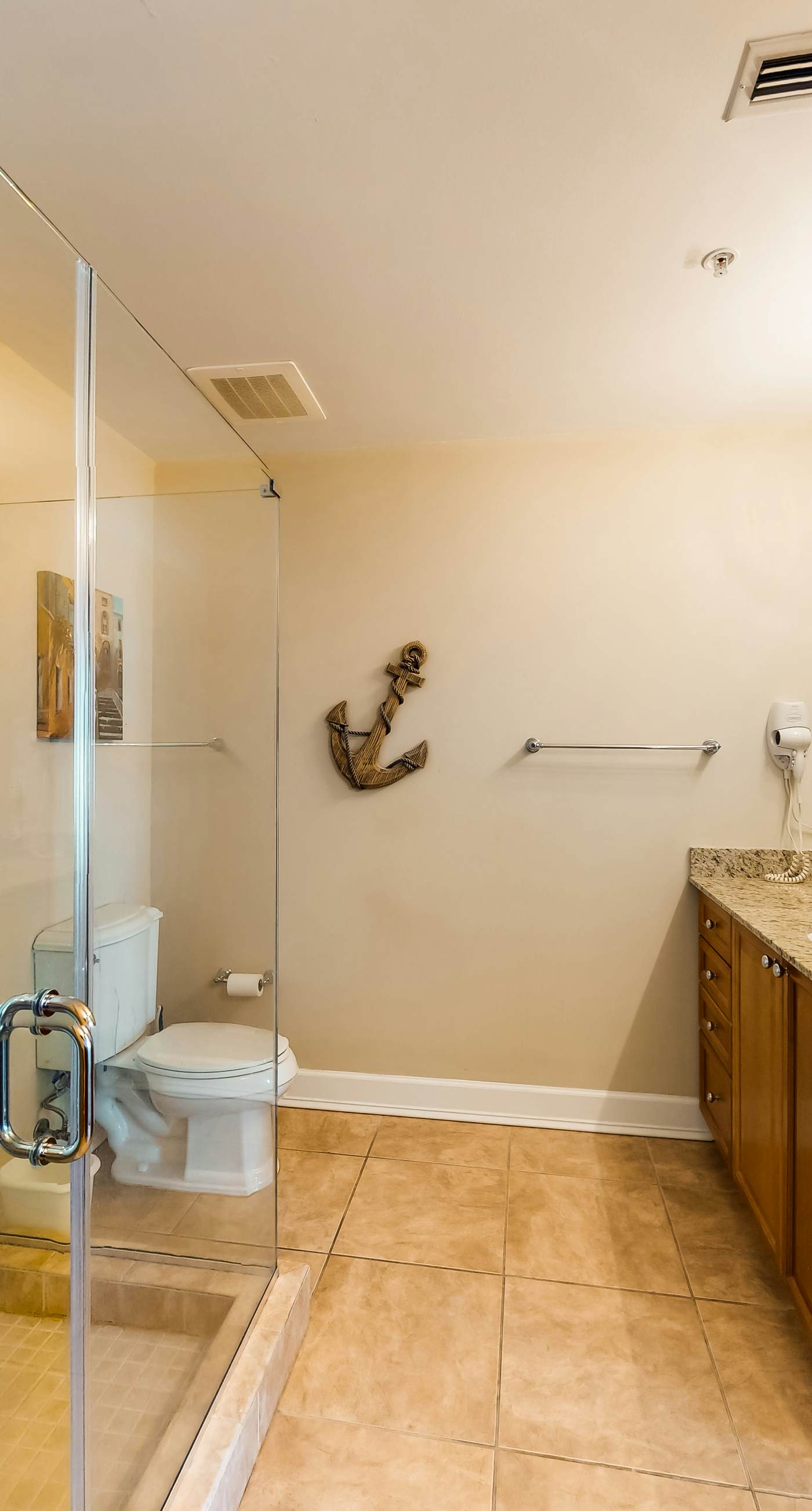 Waterfront Snowbird retreat with private balcony & pool - near the beach