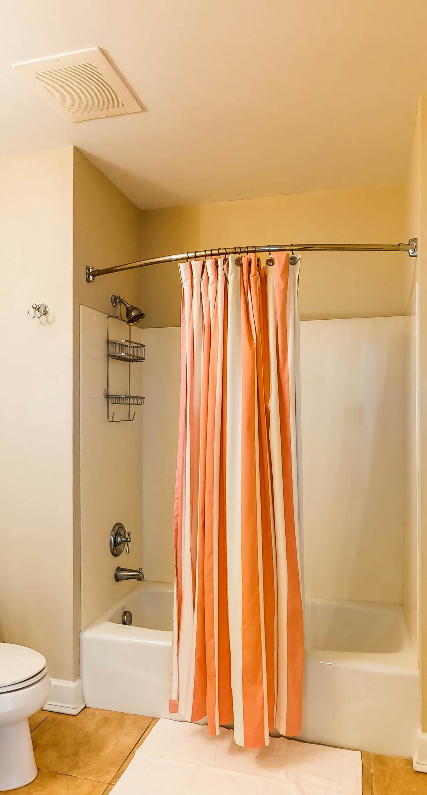 Waterfront Snowbird retreat with private balcony & pool - near the beach