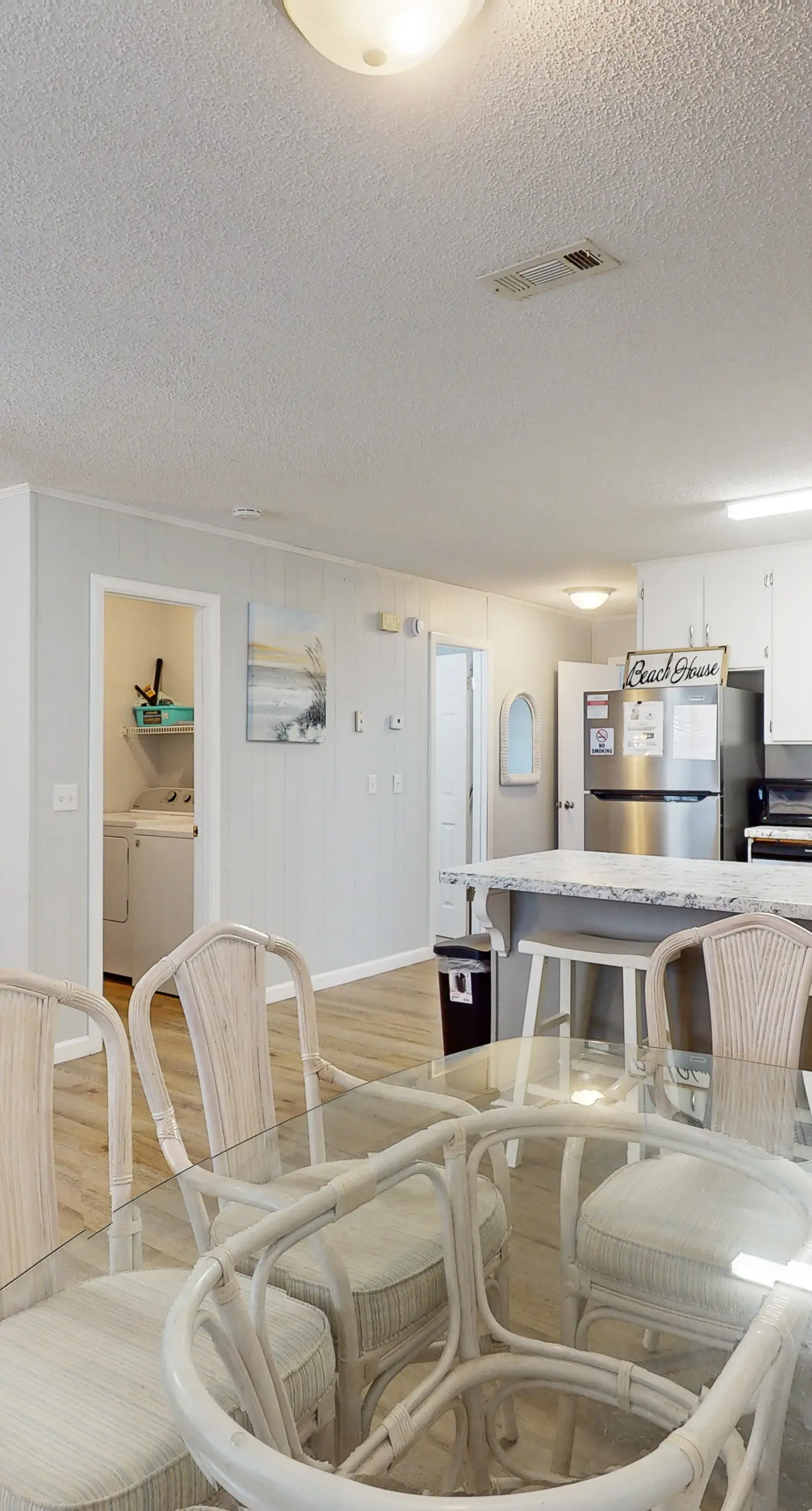 Dog-friendly duplex 2 blocks from beach with private yard, AC, & W&D