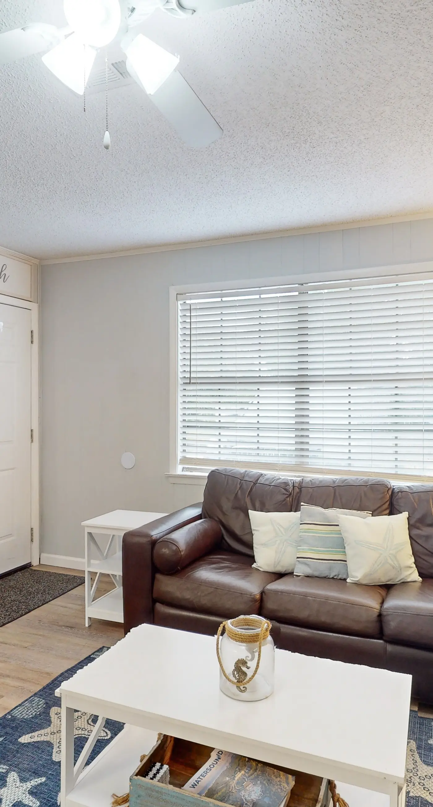 Dog-friendly duplex 2 blocks from beach with private yard, AC, & W&D