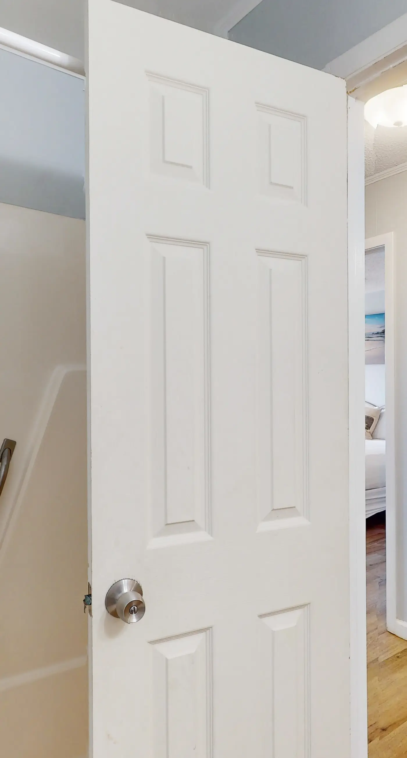 Dog-friendly duplex 2 blocks from beach with private yard, AC, & W&D