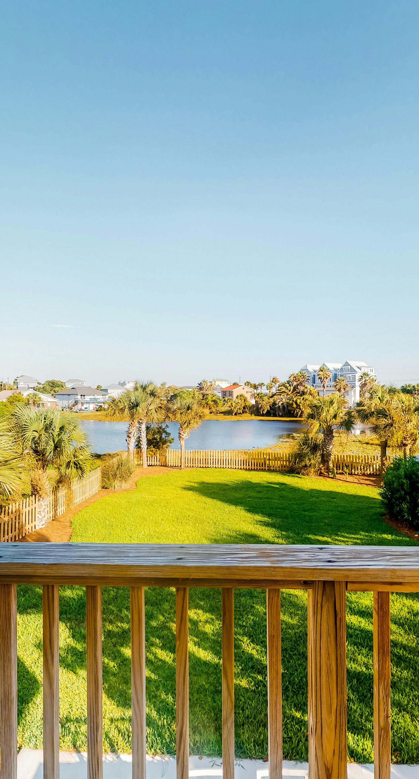 Lakefront Home near the Beach w/Free WiFi, Private Balcony, W/D & Great Location
