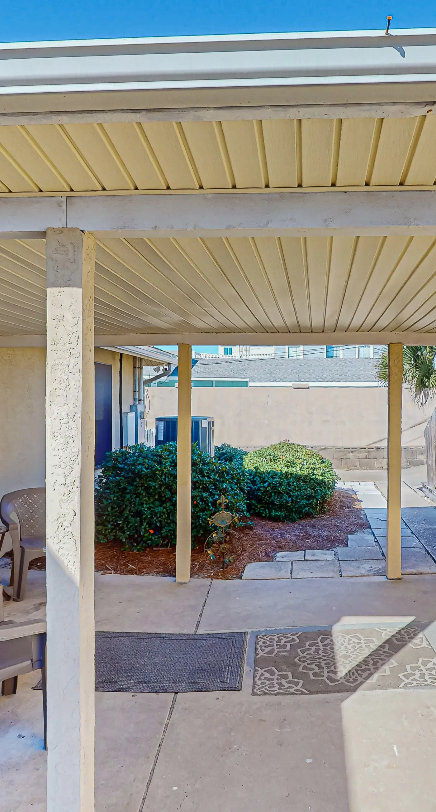 Large, snowbird & dog-friendly beachfront home w/WiFi & patio - steps to sand