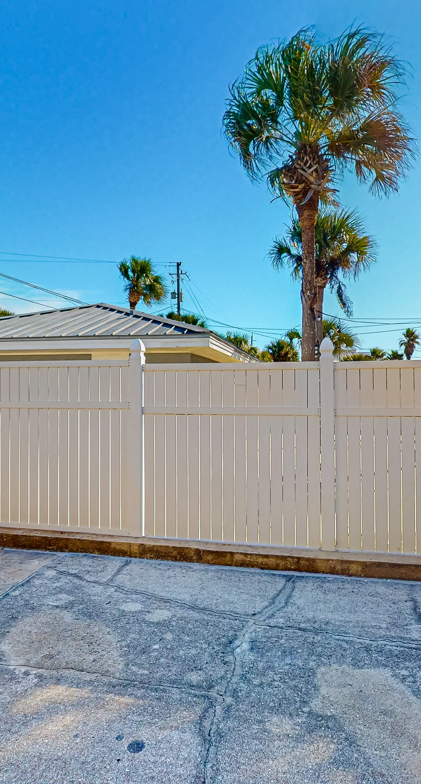 Large, snowbird & dog-friendly beachfront home w/WiFi & patio - steps to sand