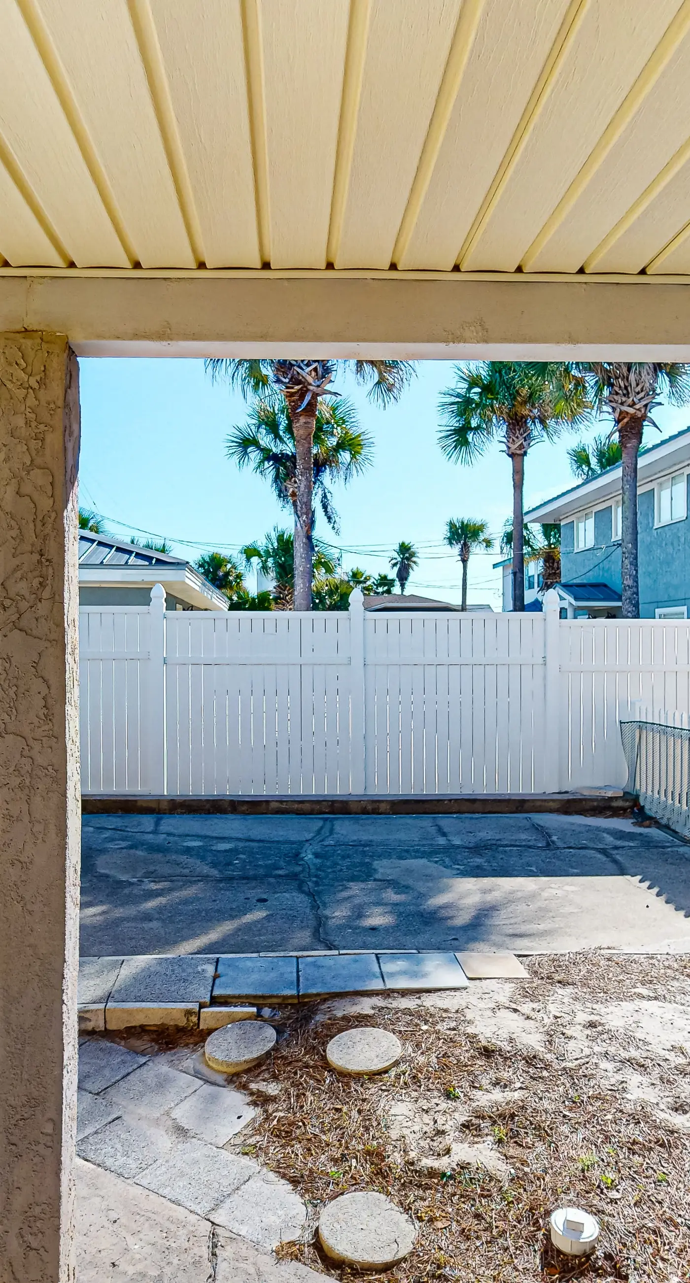 Large, snowbird & dog-friendly beachfront home w/WiFi & patio - steps to sand