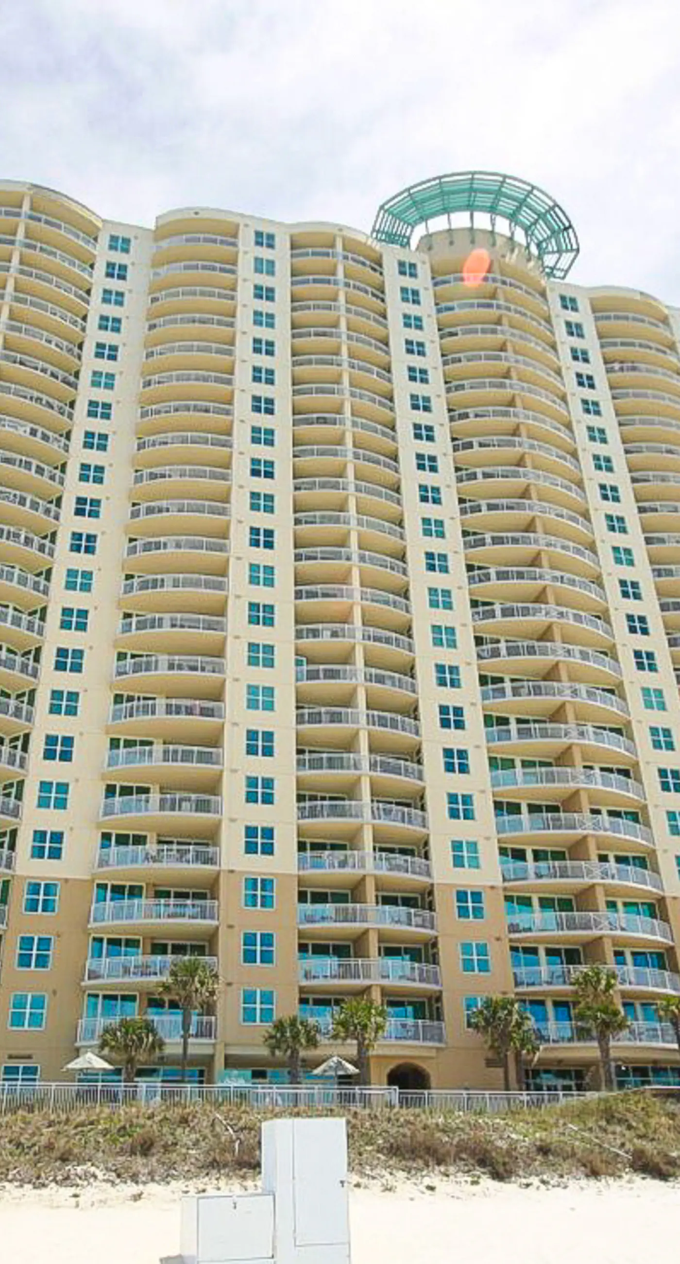 Tranquil escape in oceanfront complex near Pier Park with hot tub, pool & AC