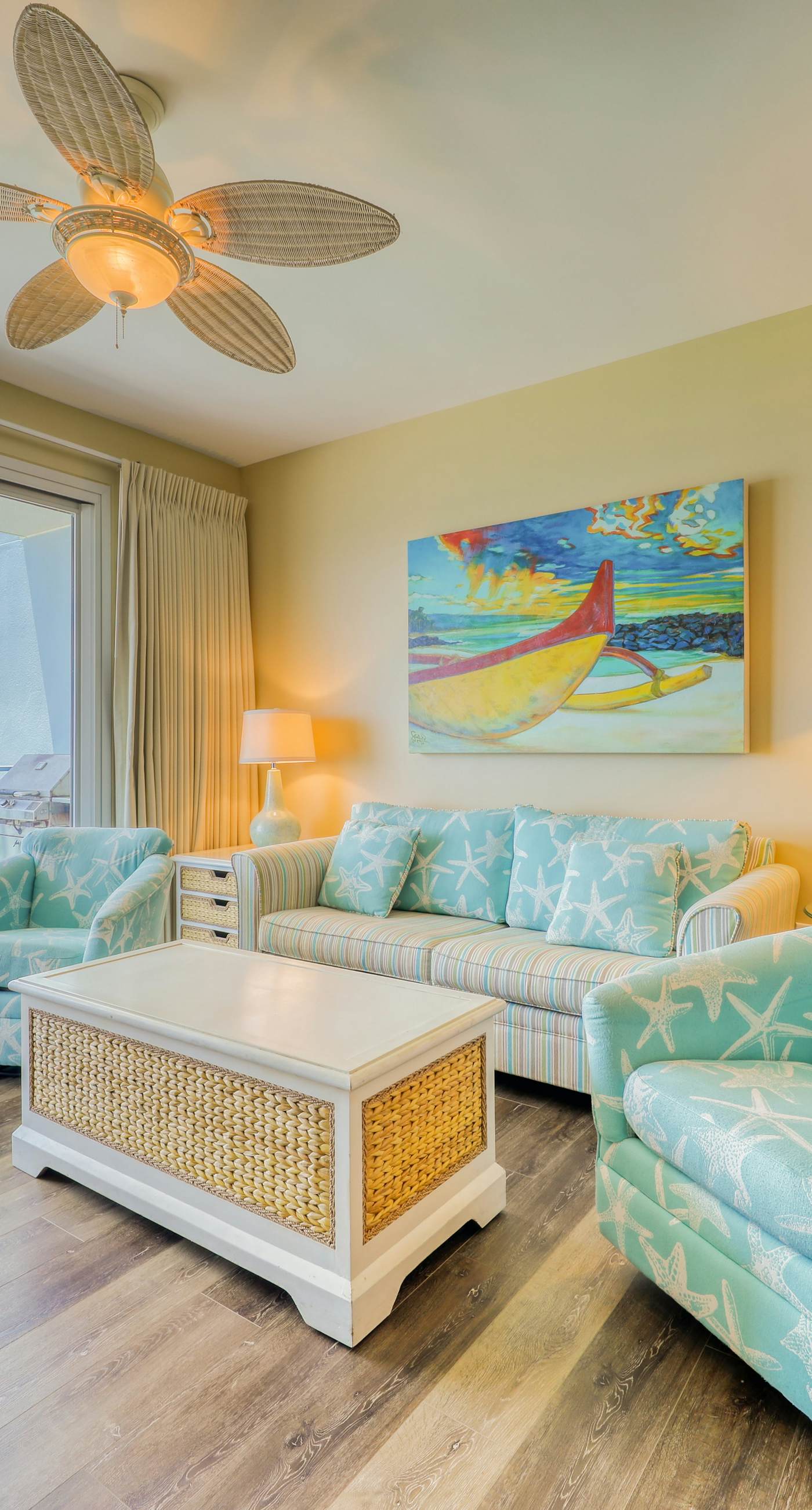 Beachfront condo with Gulf views, access to beach, large pool, hot tub & gym