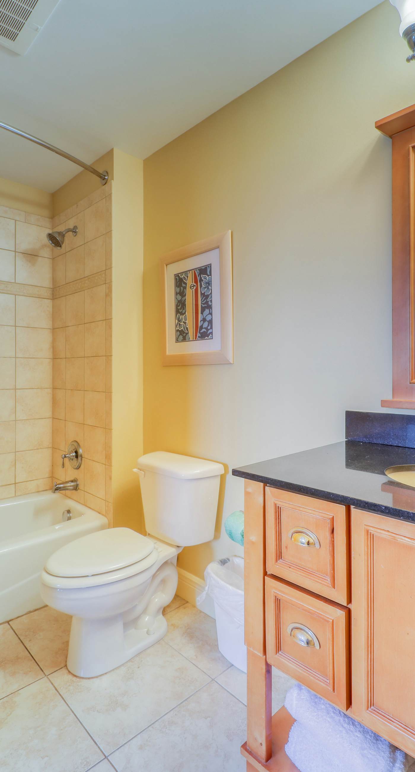 Beachfront condo with Gulf views, access to beach, large pool, hot tub & gym