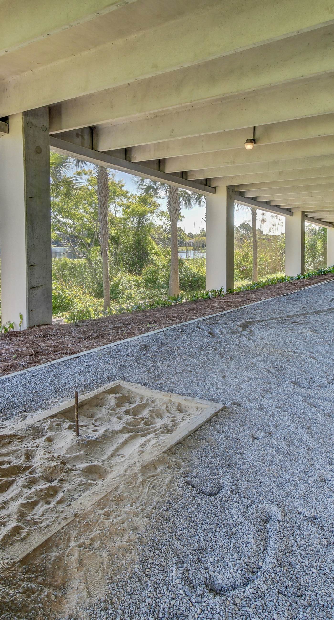 Gulf-front condo right on the beach with balcony, pool & hot tub