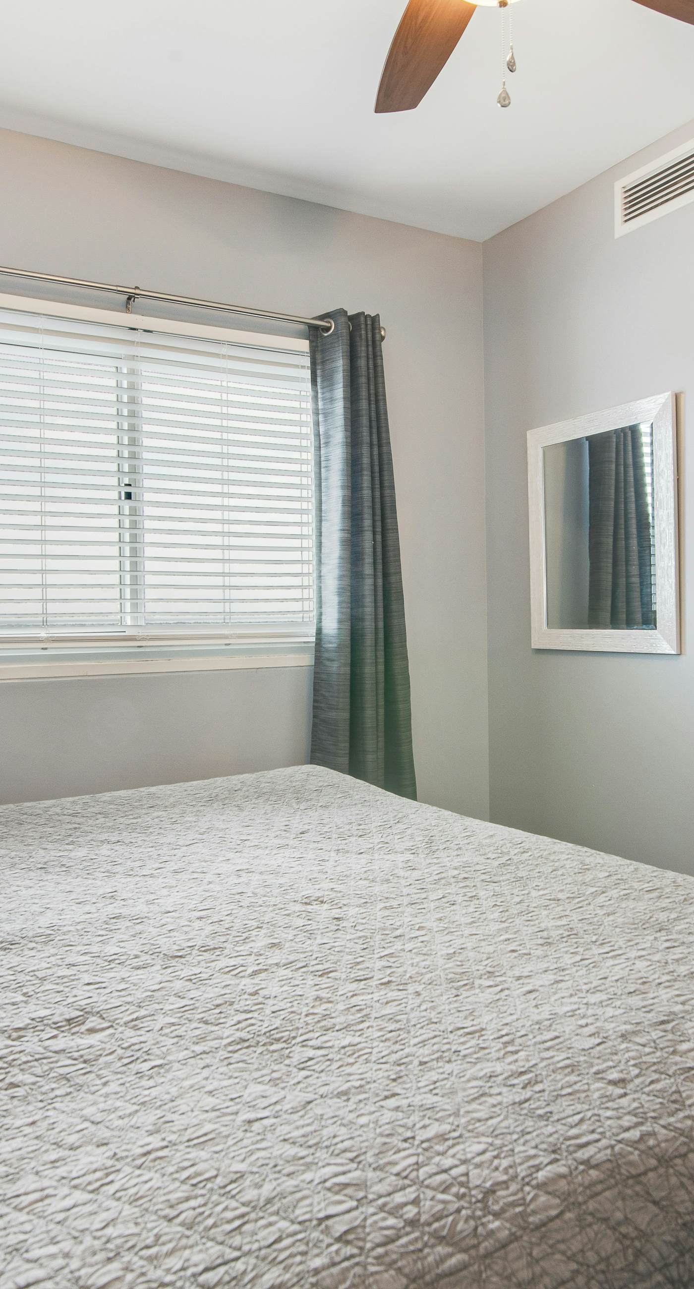 Lovely condo with stunning views, easy beach access, pool & hot tub