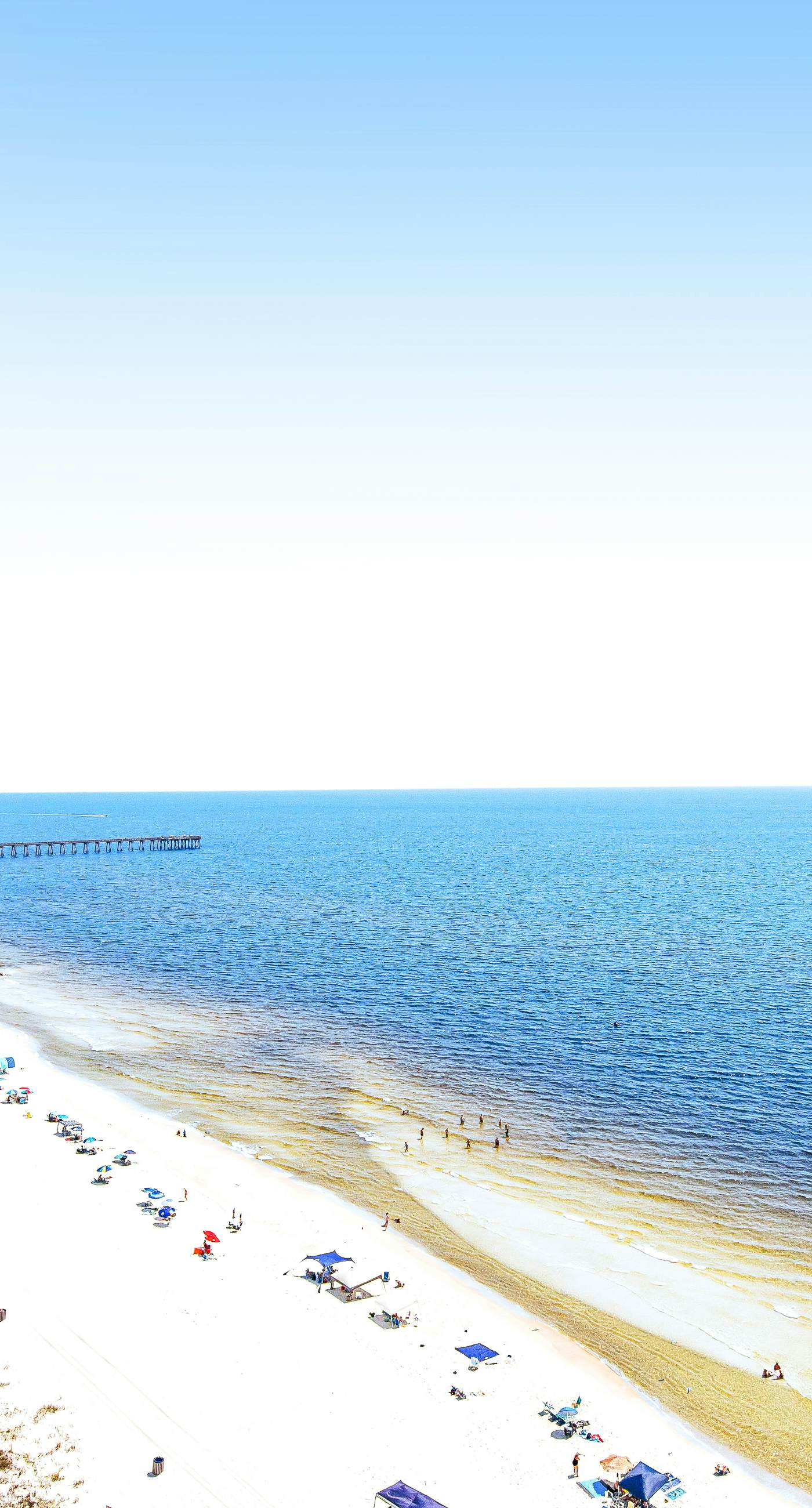 Beautiful beachfront condo with pool, hot tub & gym