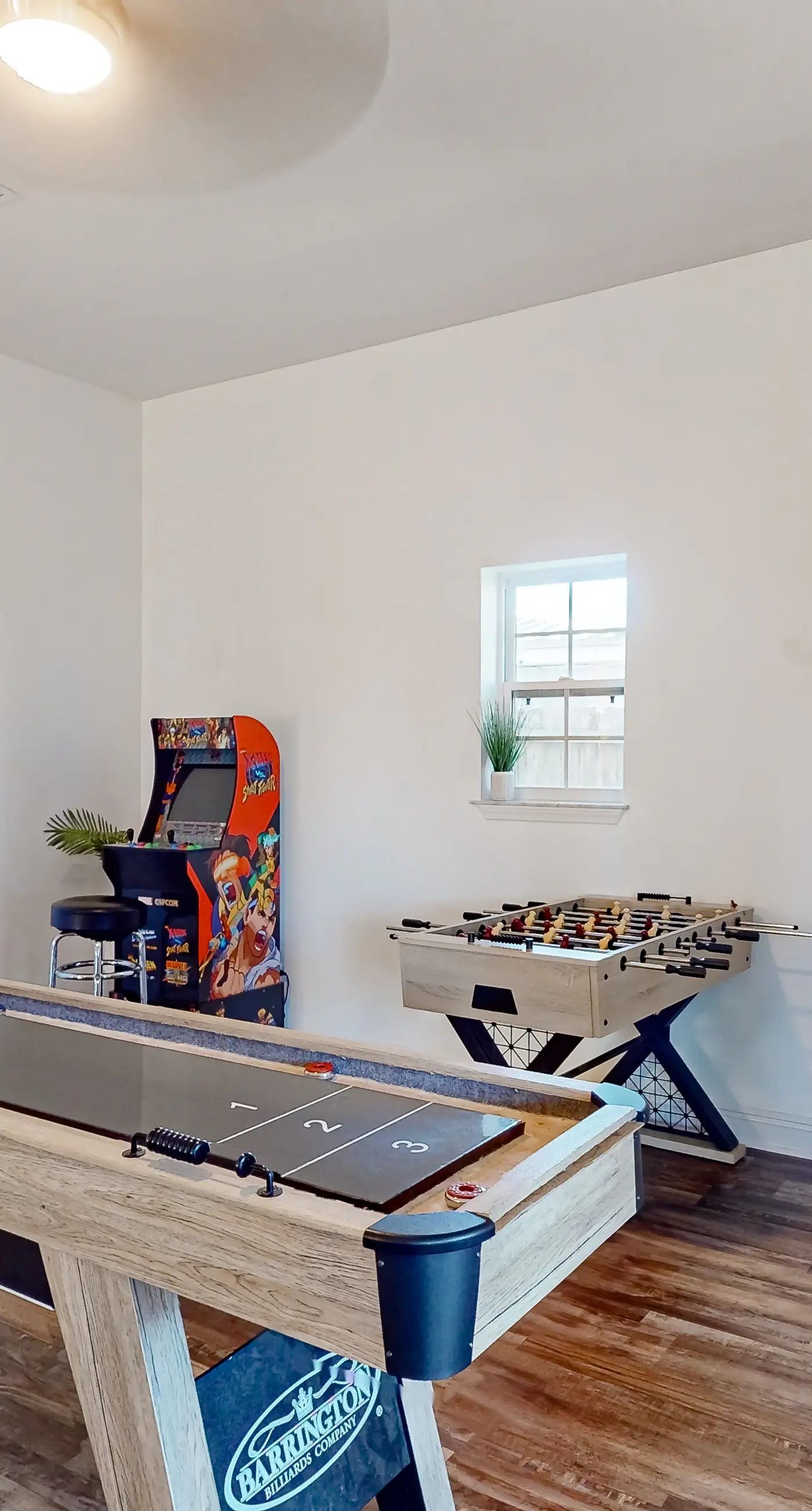 Gorgeous coastal  dog-friendly home with plenty of space and close to everything