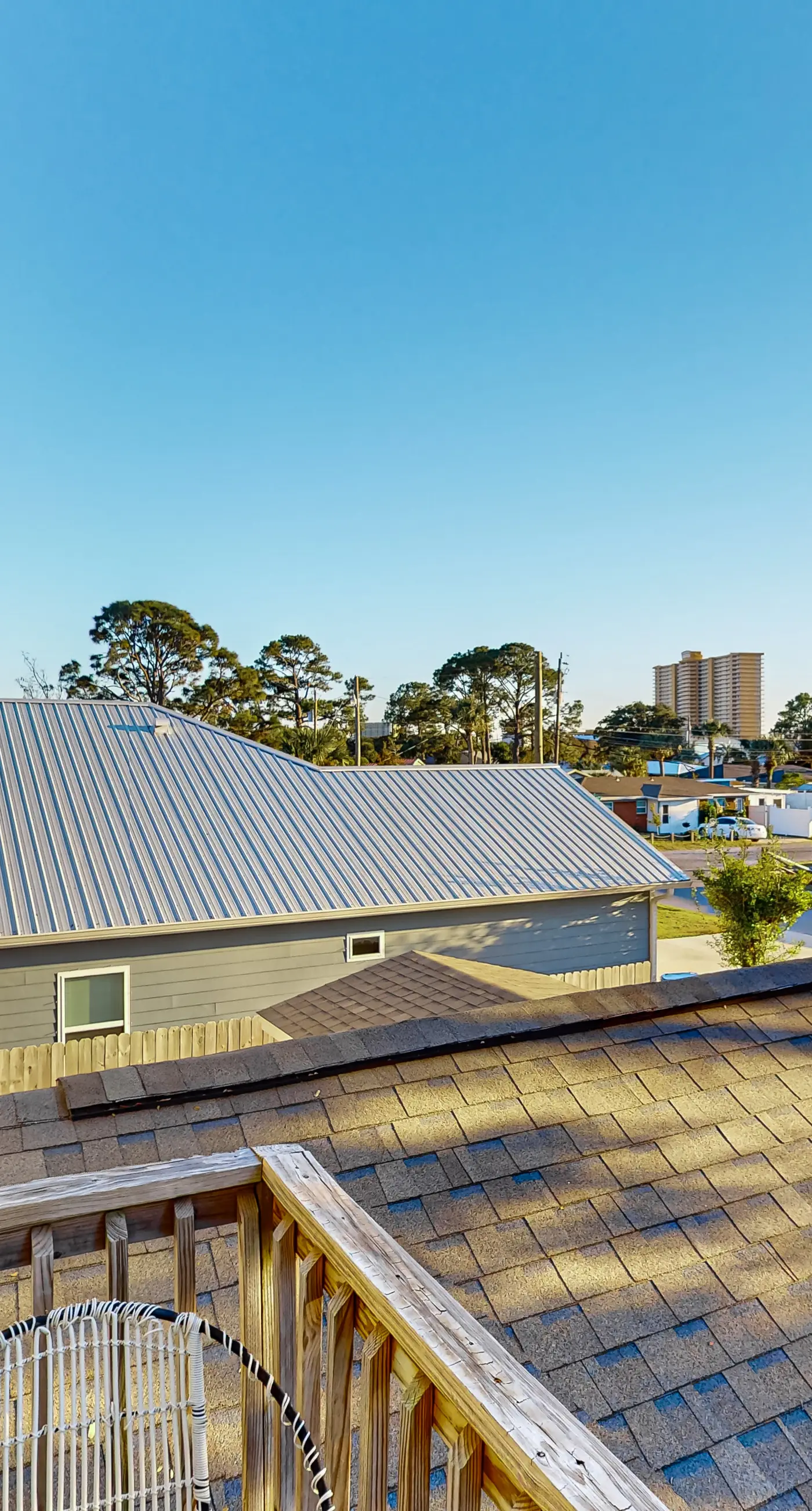 Gorgeous coastal  dog-friendly home with plenty of space and close to everything