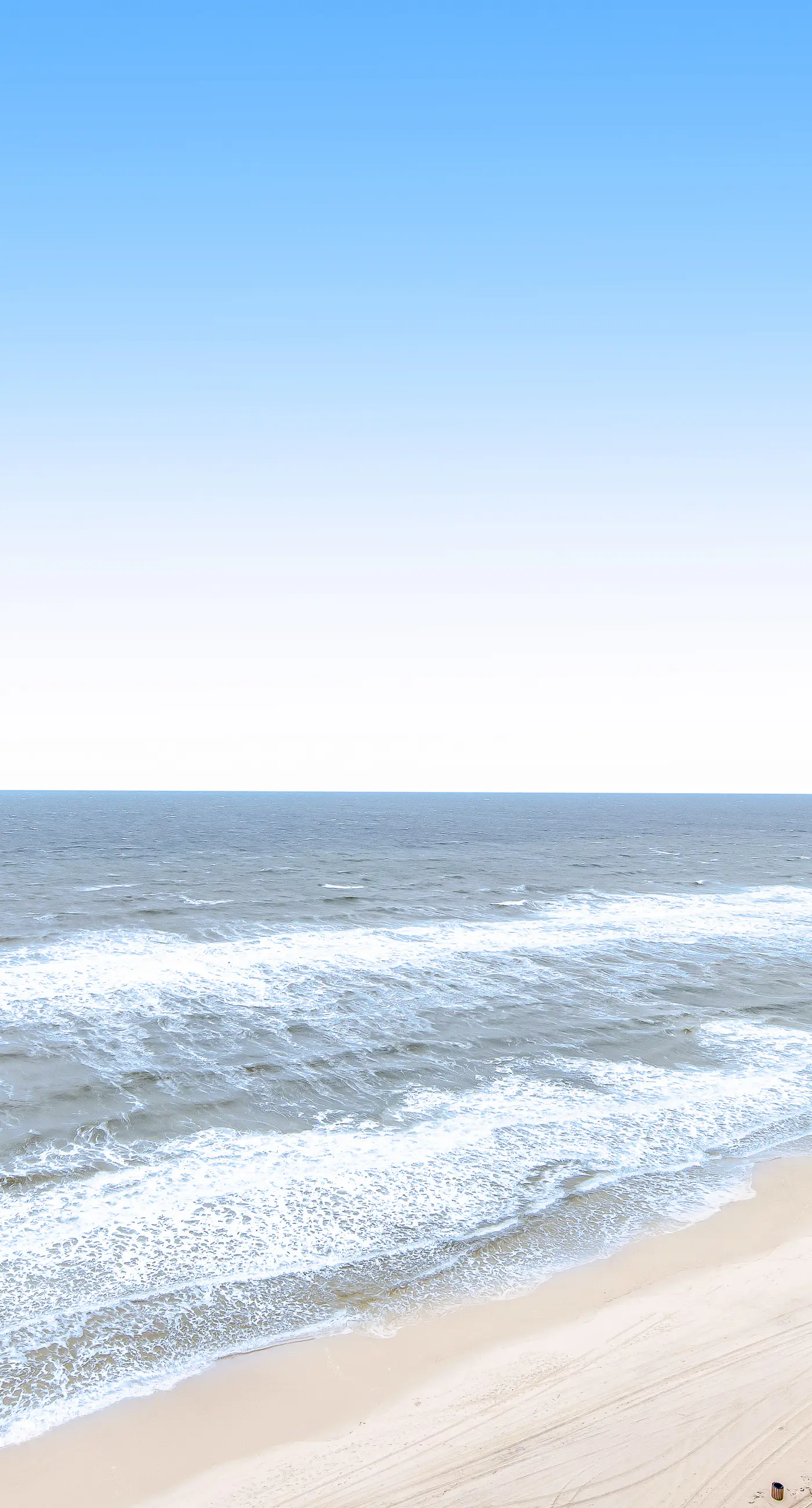 Renovated oceanfront condo with pools, hot tub & AC