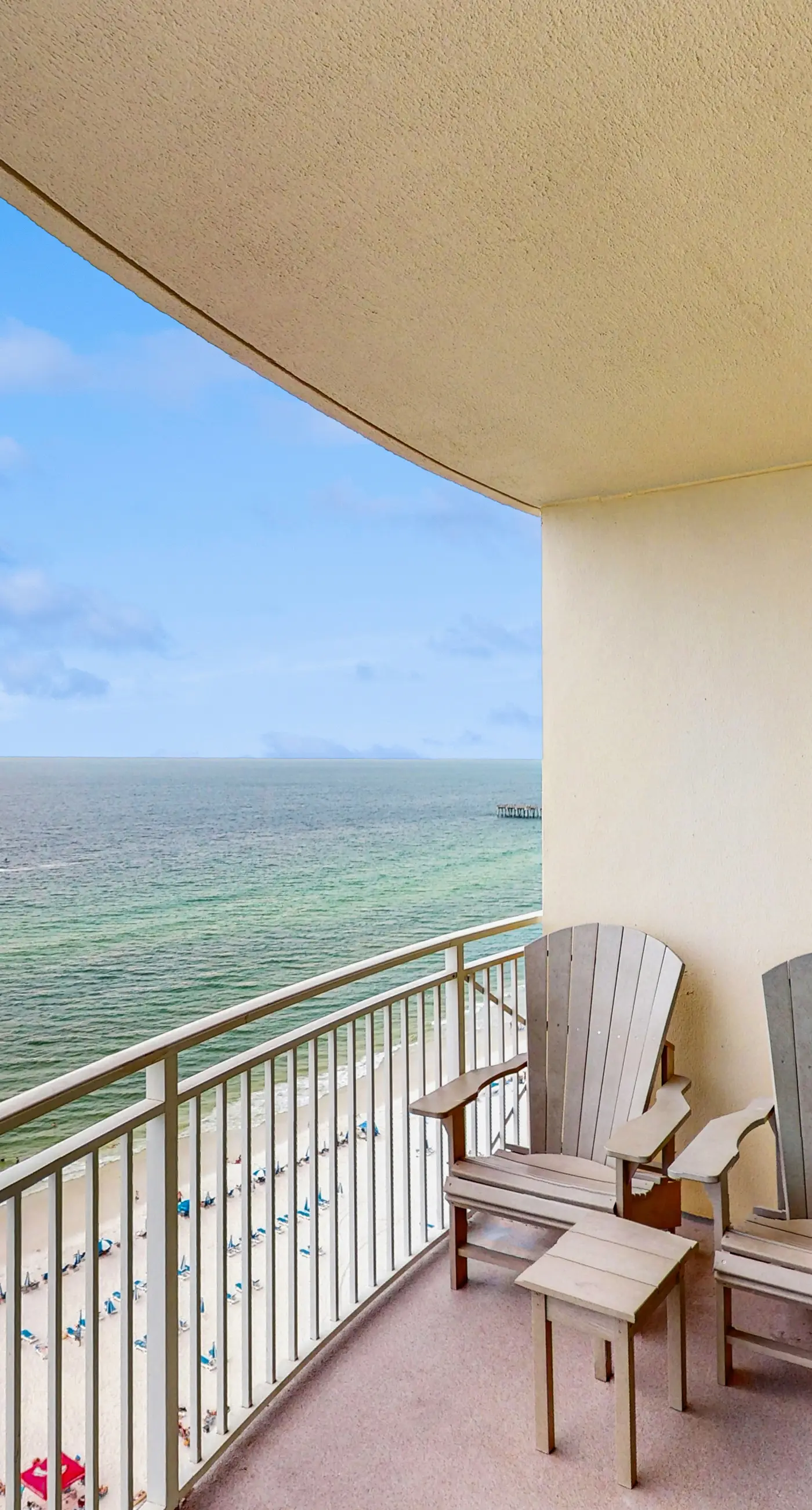 Updated, beachfront condo with pool, hot tub & gym