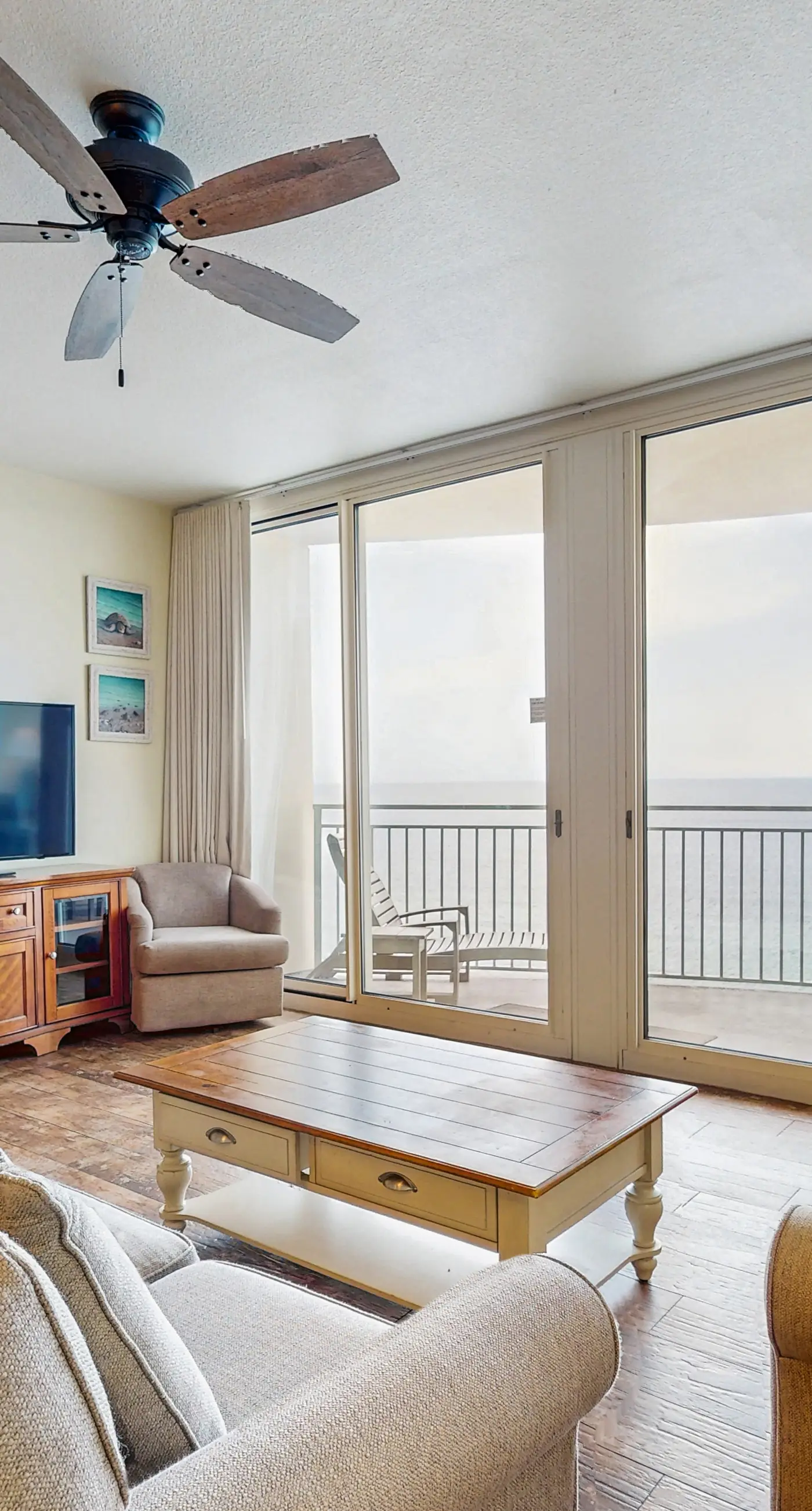 Updated, beachfront condo with pool, hot tub & gym