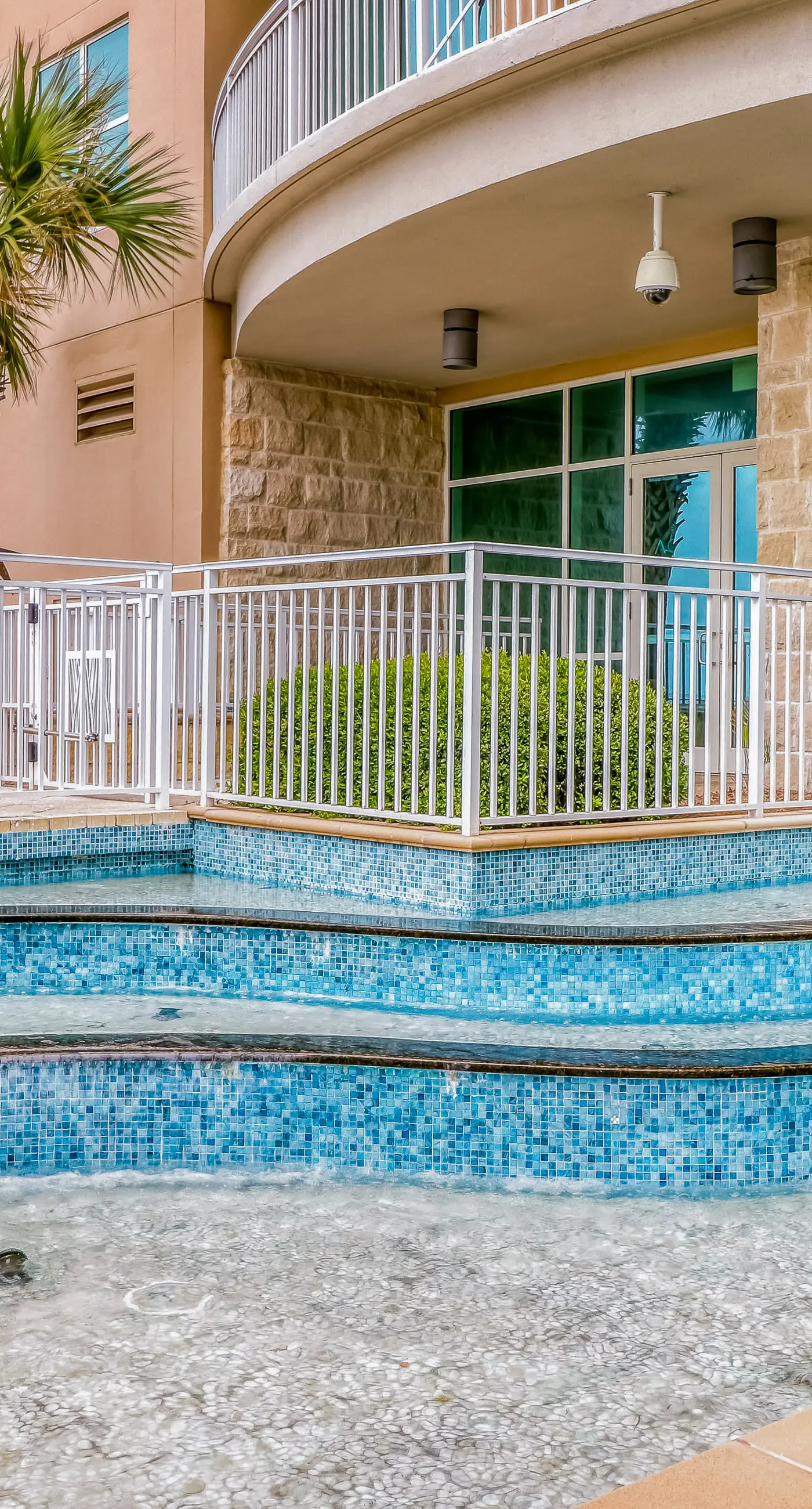 Updated, beachfront condo with pool, hot tub & gym