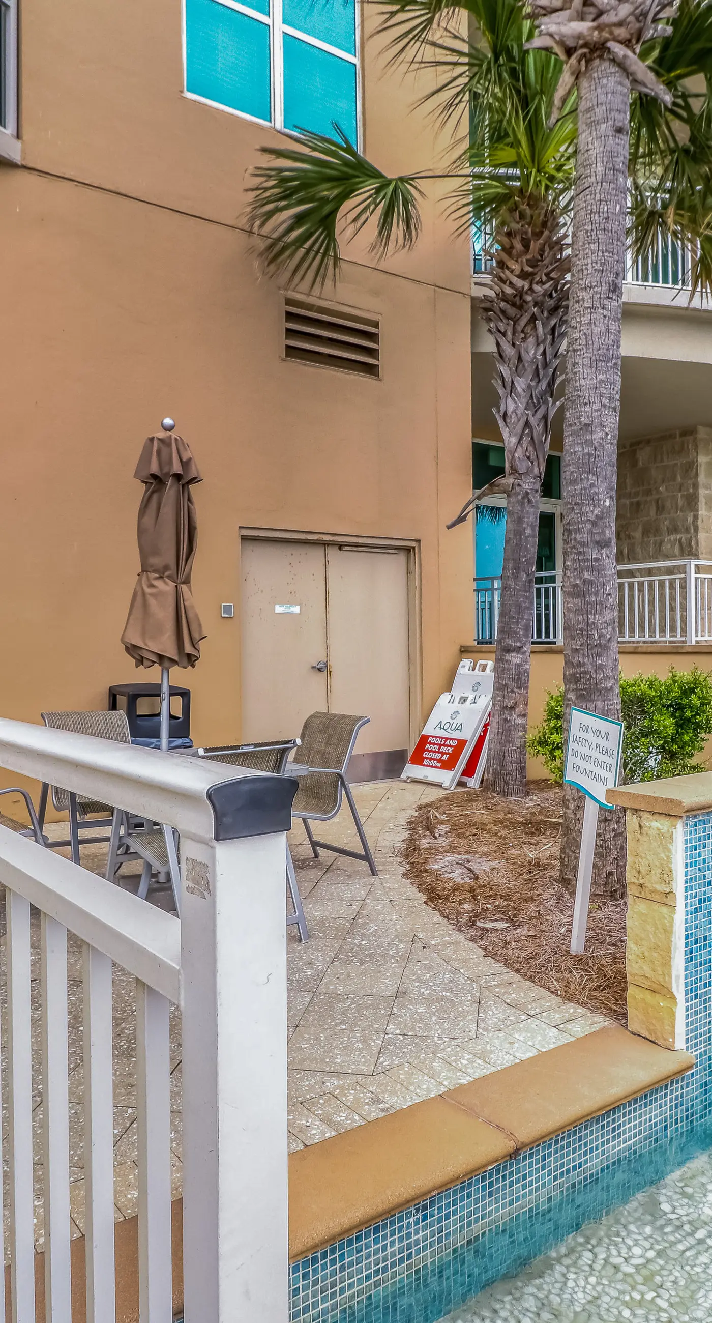 Updated, beachfront condo with pool, hot tub & gym