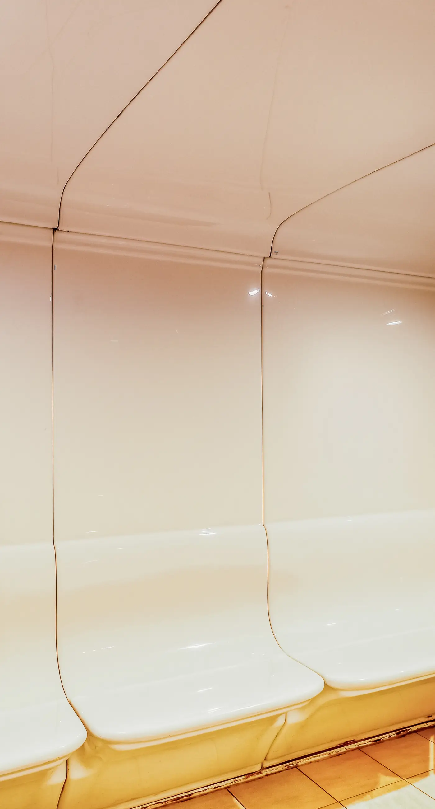 Updated, beachfront condo with pool, hot tub & gym